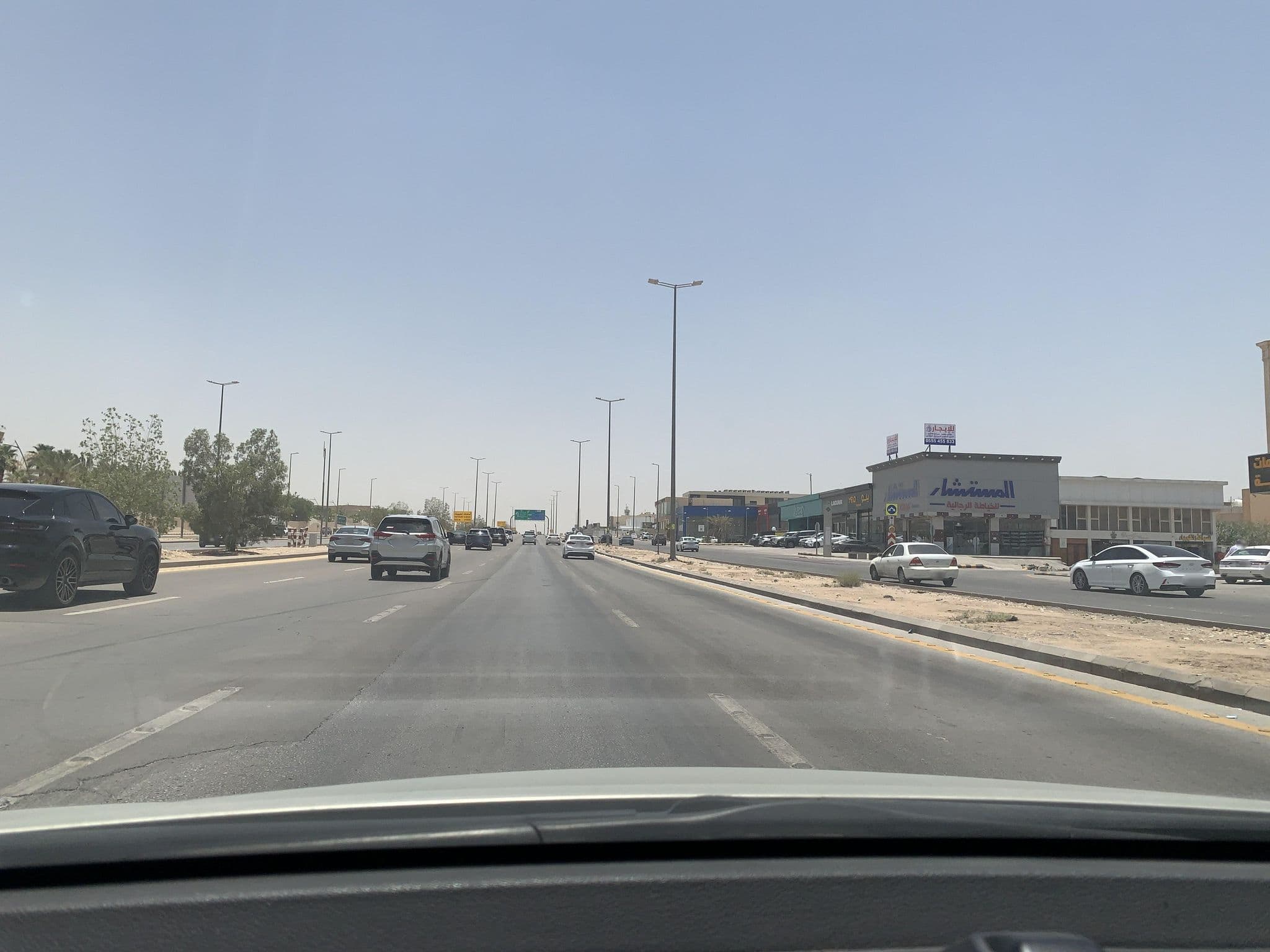 Street view near Muhaidib Hotel, Riyadh — © MahmoudRagab_HudhudMaps (CC BY-SA · Mapillary)