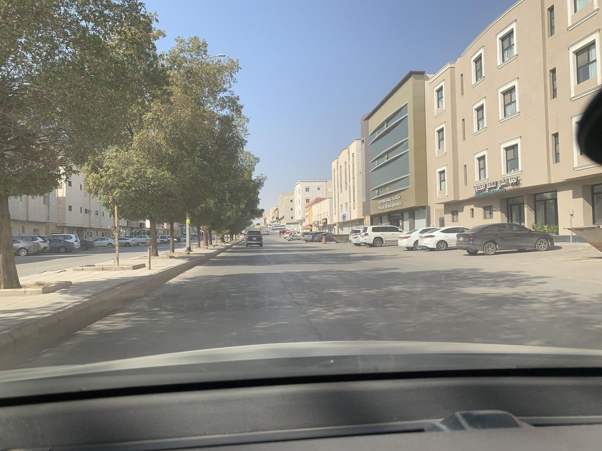 Street view near Park Hyatt, Riyadh — © mana11ahmad (CC BY-SA · Mapillary)