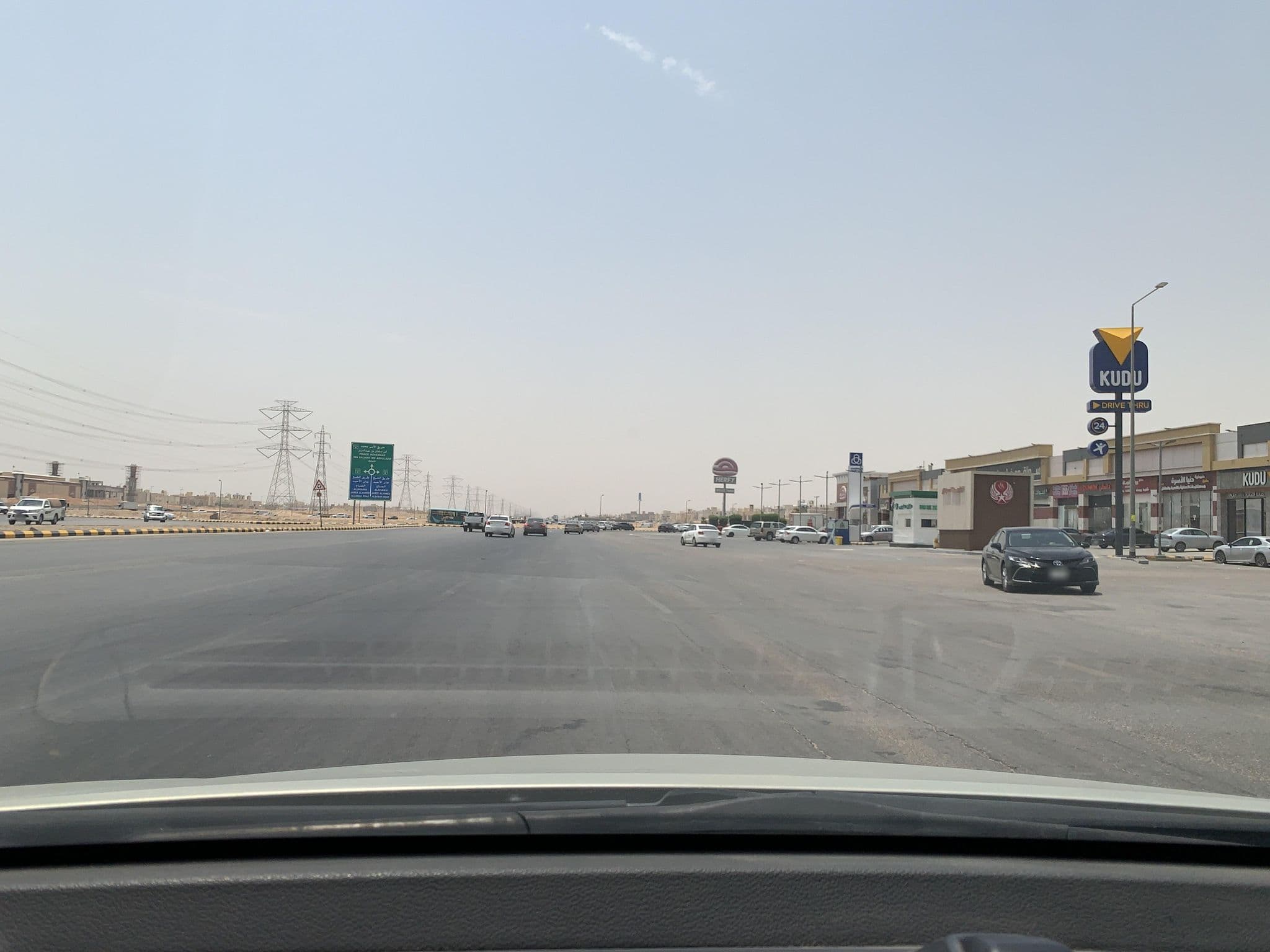 Street view near Tara One Furnished Residential Units, Riyadh — © MahmoudRagab_HudhudMaps (CC BY-SA · Mapillary)