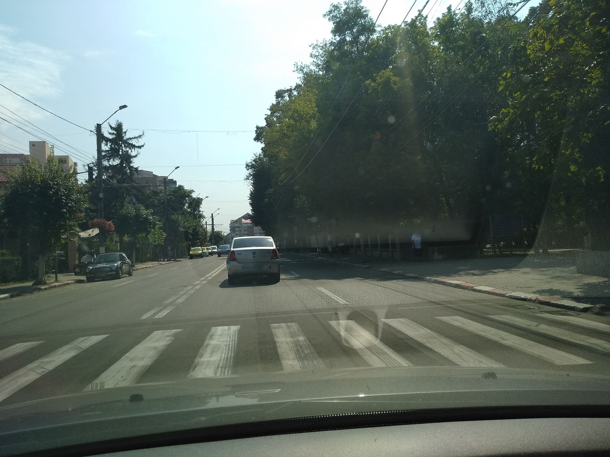 Street view near Antique, Târgu Jiu — © simy (CC BY-SA · Mapillary)