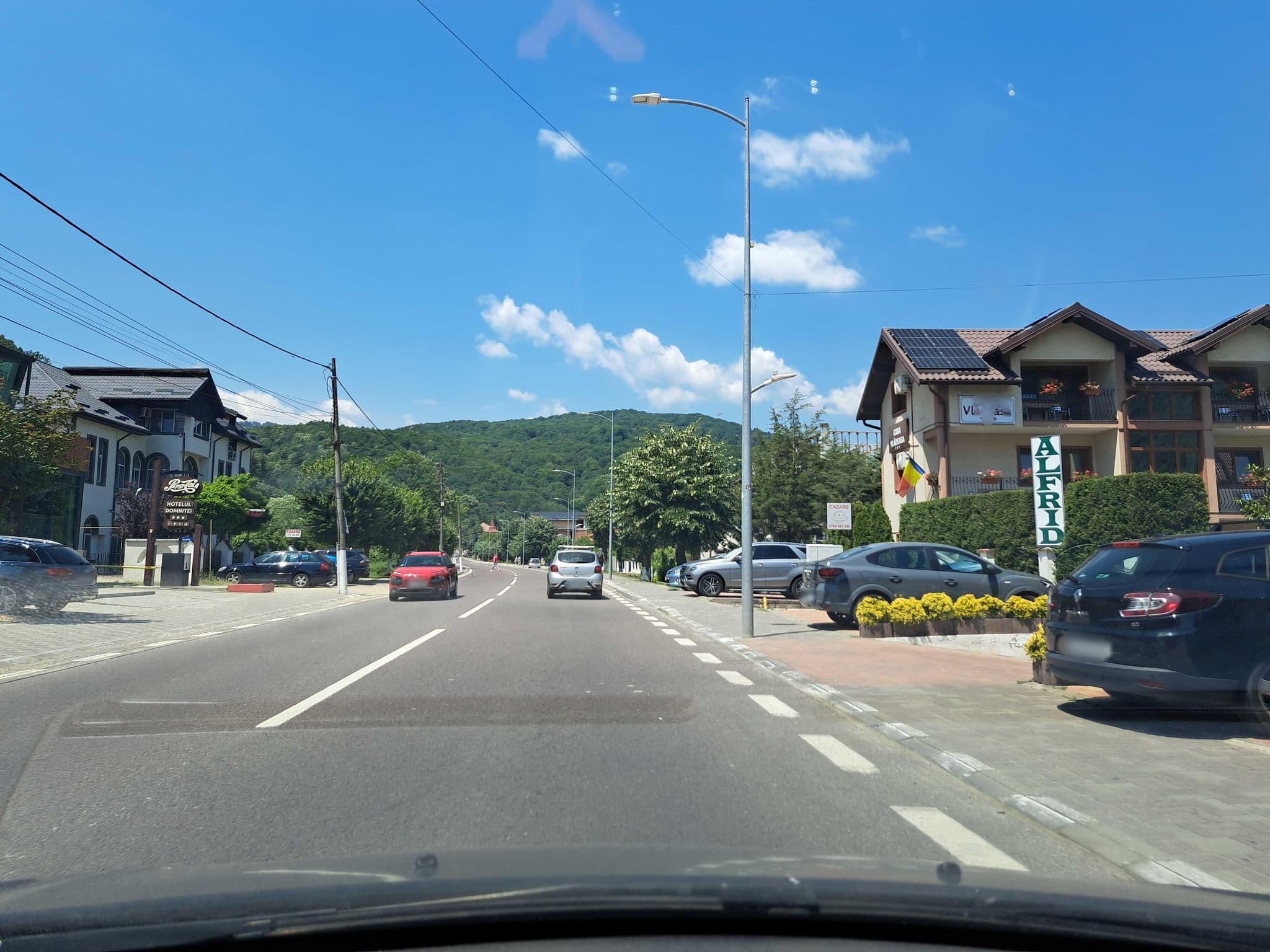Street view near Pensiunea Alfrid, Jiblea Veche — © tavi (CC BY-SA · Mapillary)