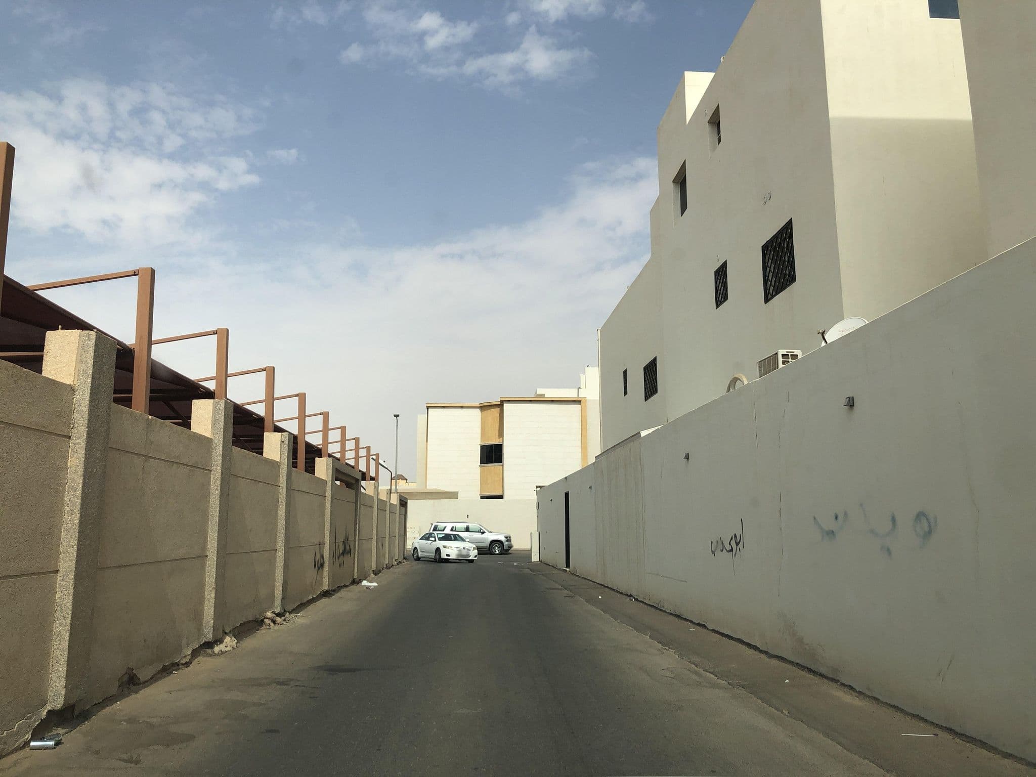 Street view near Raoum inn, Buraydah — © FahadAlharbi (CC BY-SA · Mapillary)