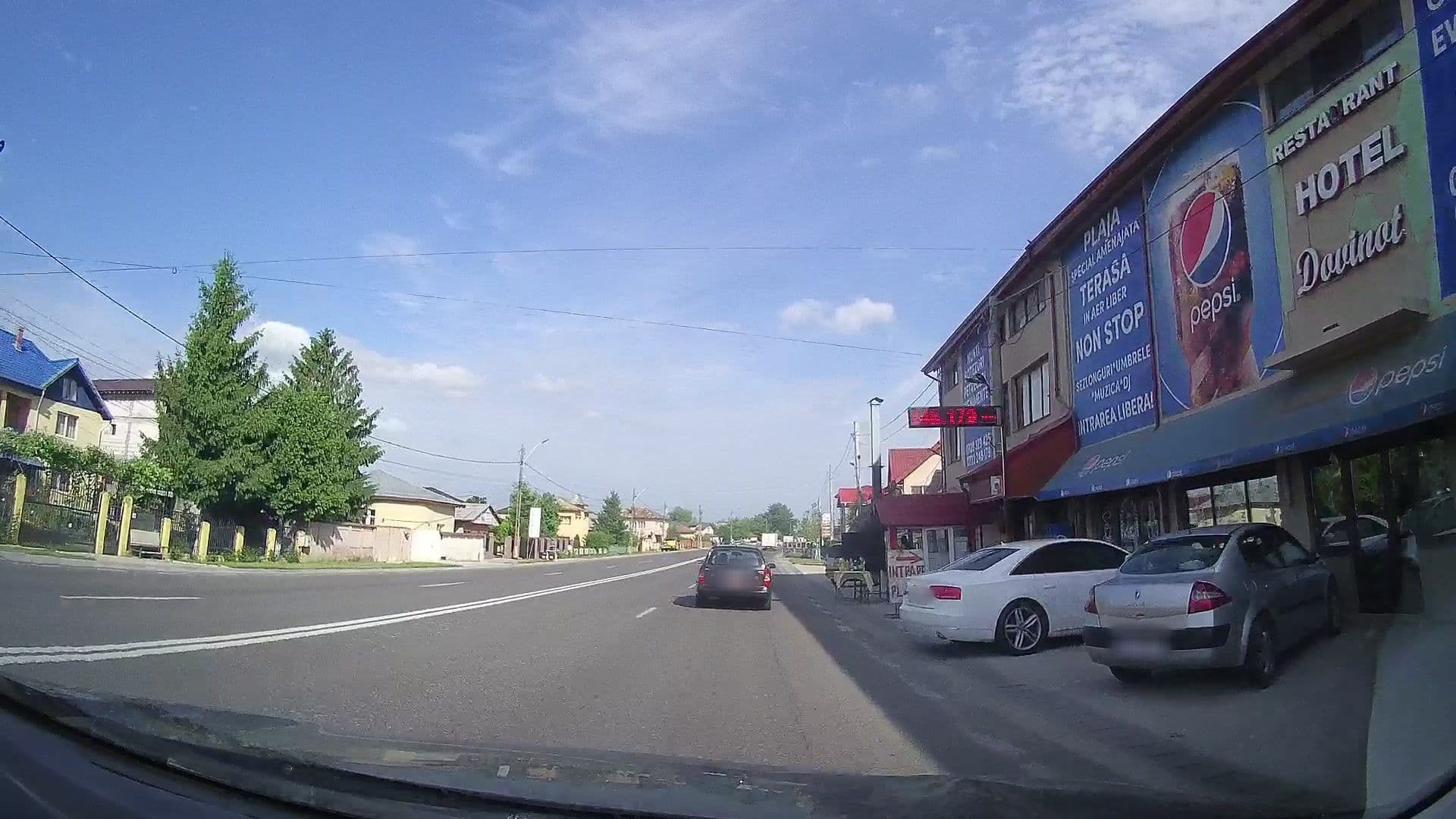 Street view near Dovinot, Mihăileşti — © tavi (CC BY-SA · Mapillary)