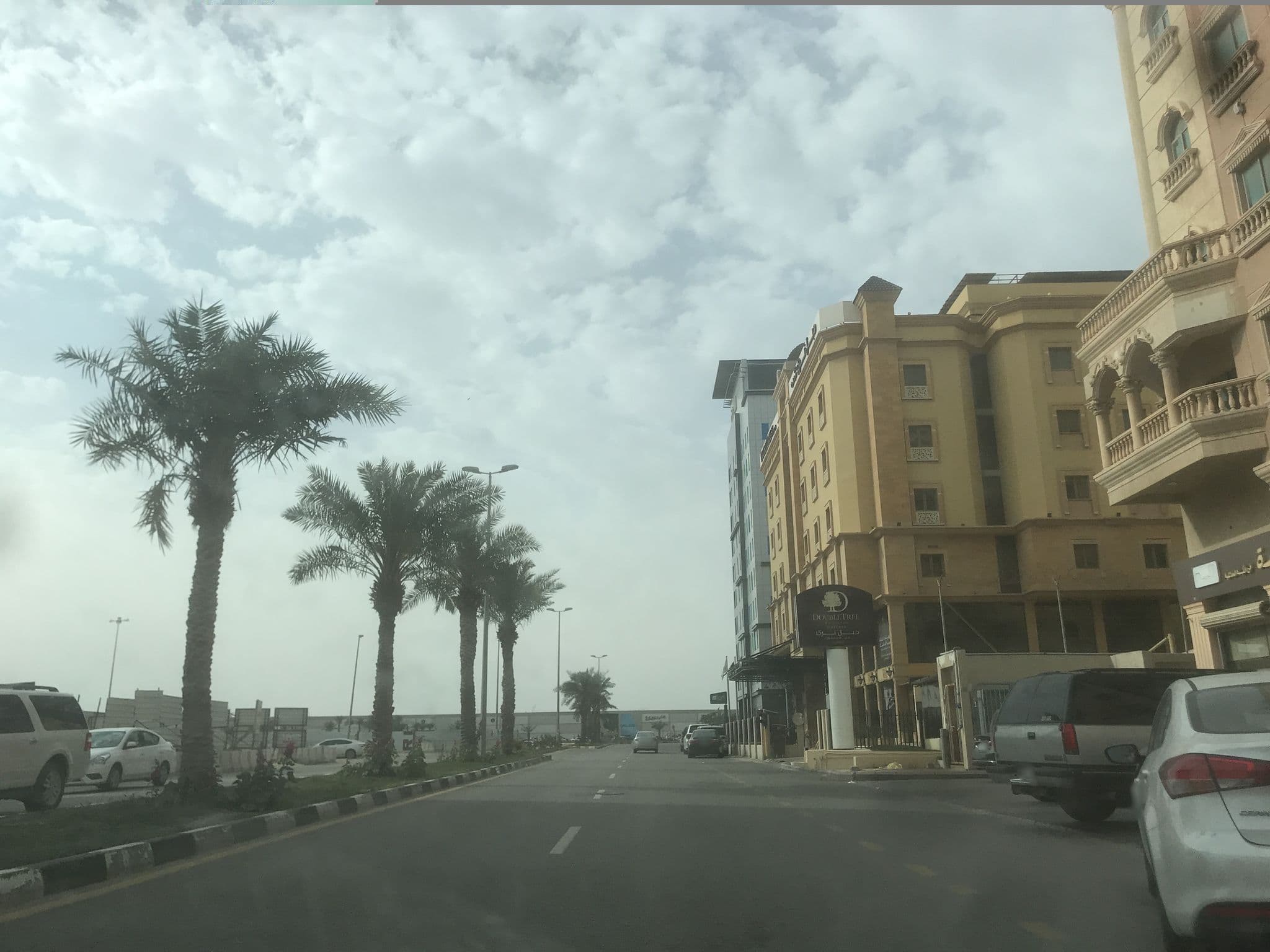 Street view near أجنحة تولان الفندقية | Suites hotel Towlan, Khobar — © pizza (CC BY-SA · Mapillary)