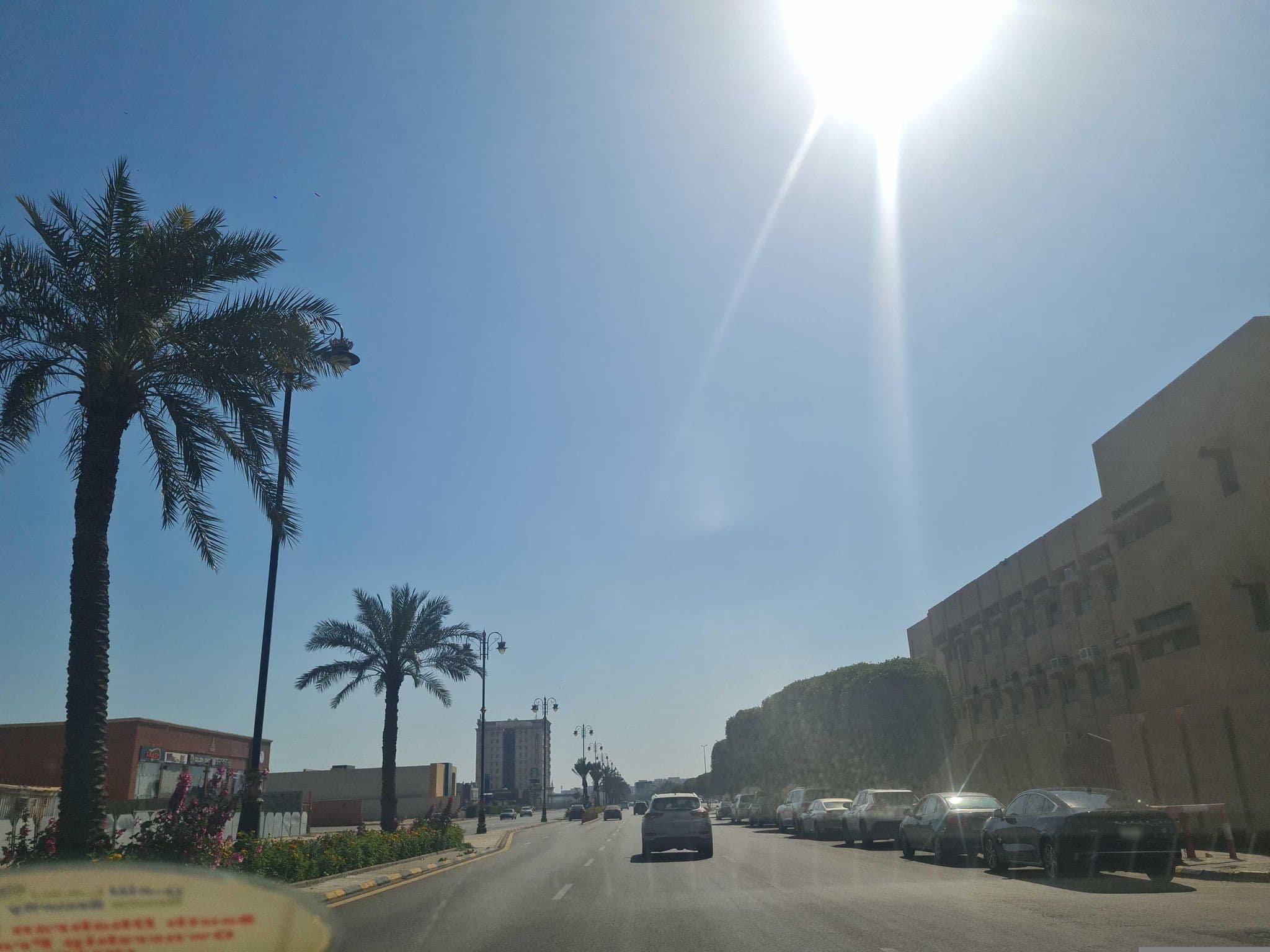 Street view near Sumou Hotel, Khobar — © dinshkm (CC BY-SA · Mapillary)