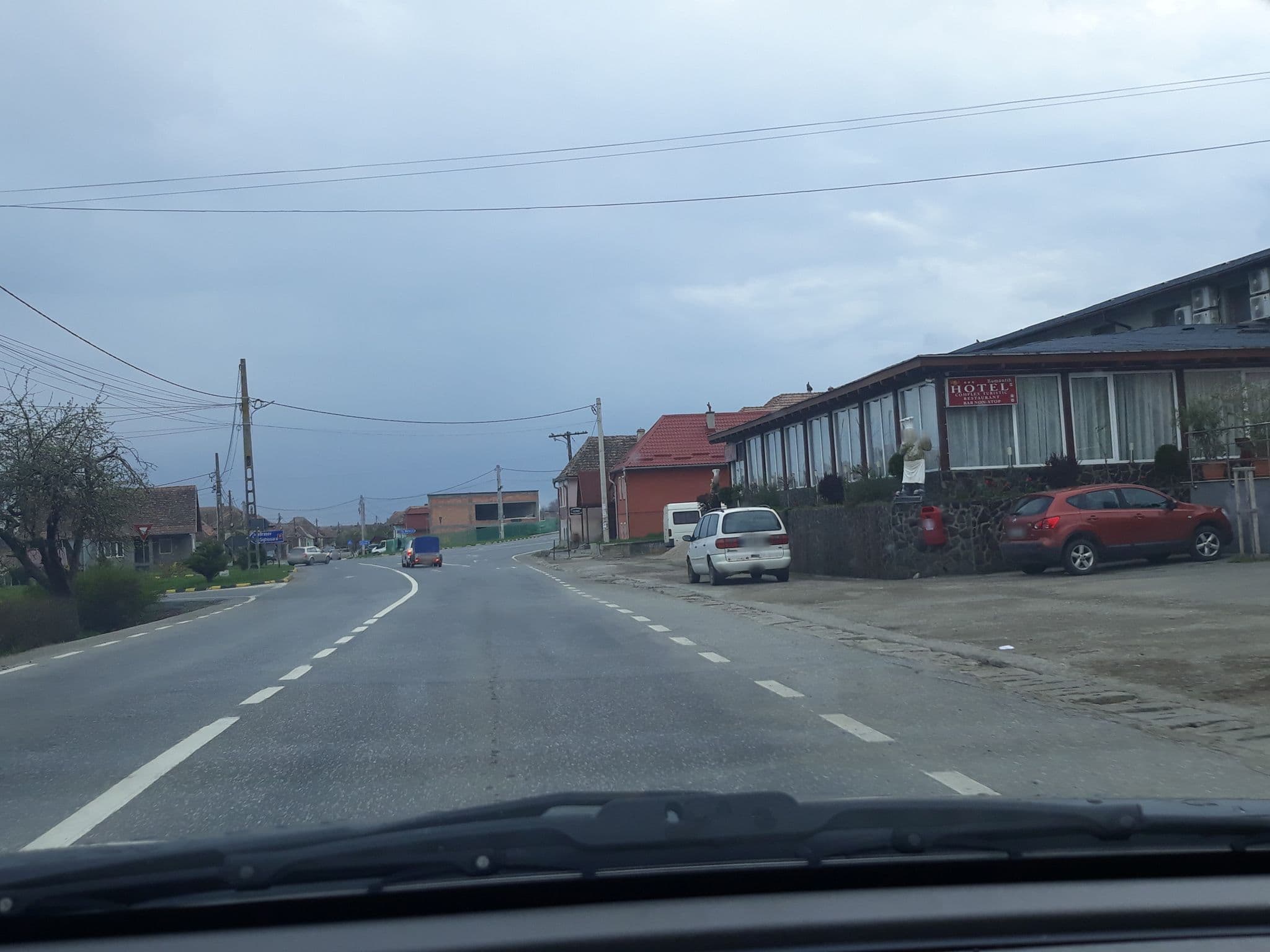 Street view near Hostel Romantik, Bălăuşeri — © murmidon (CC BY-SA · Mapillary)
