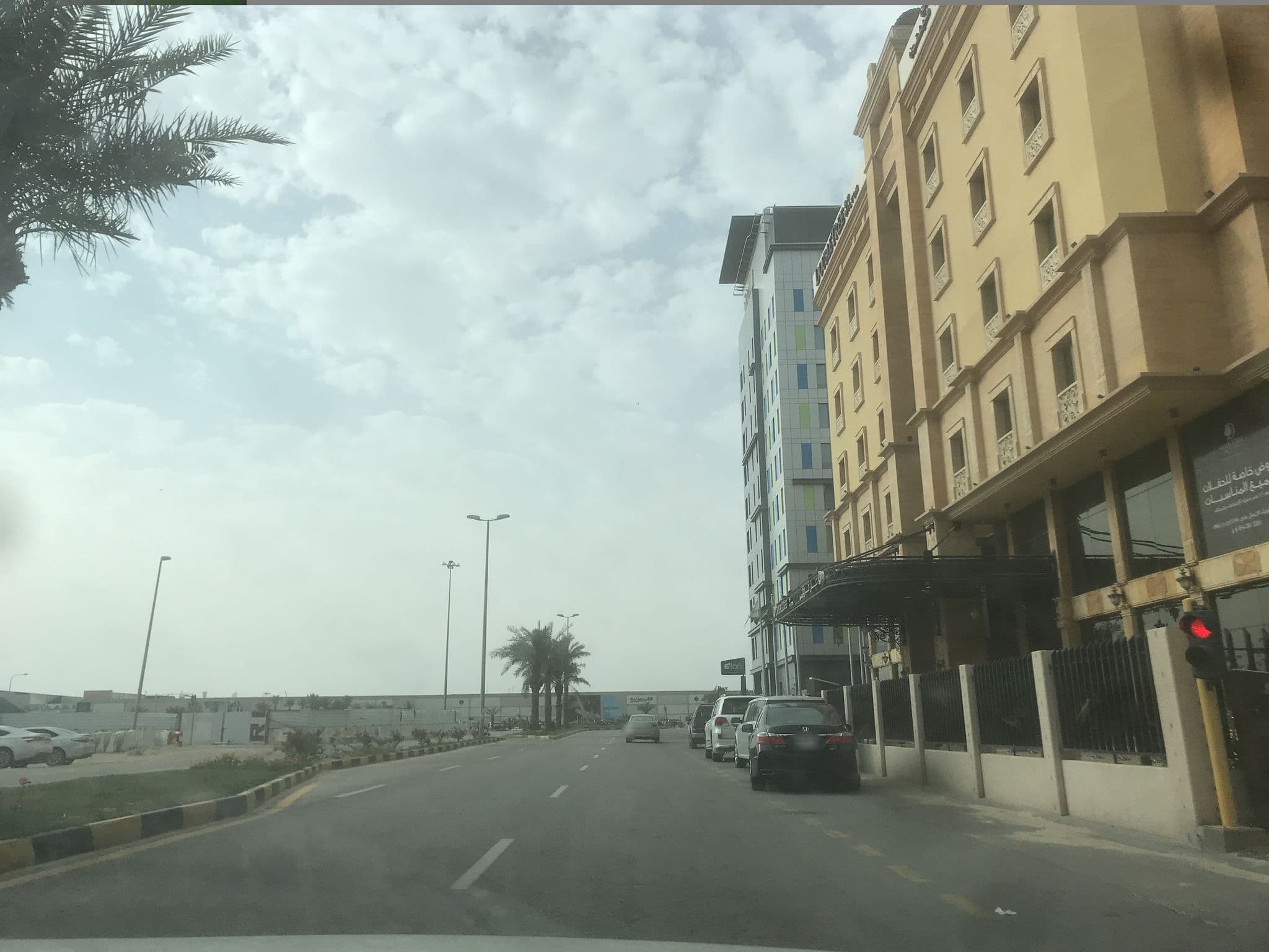 Street view near DoubleTree by Hilton, Khobar — © pizza (CC BY-SA · Mapillary)