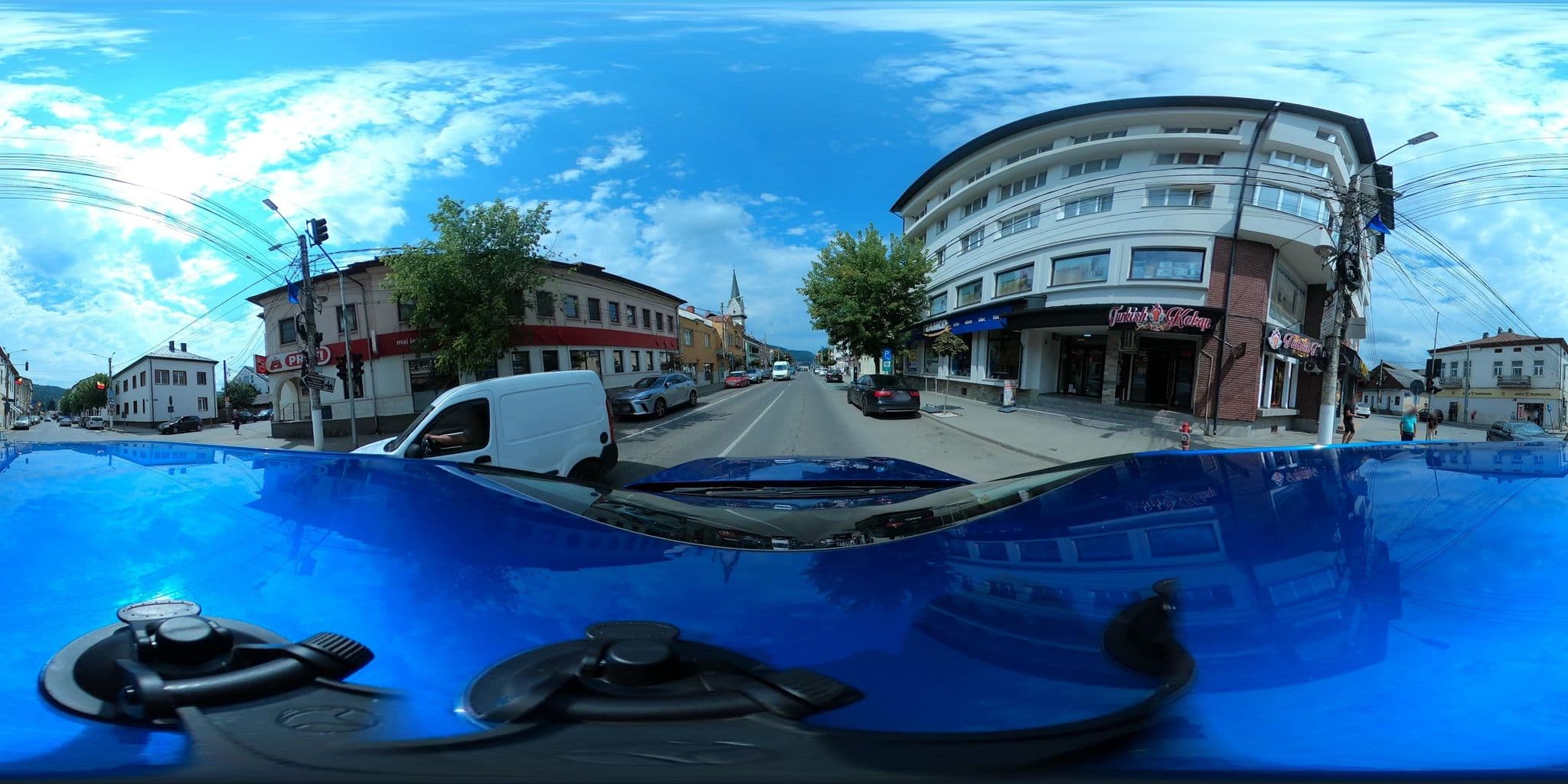 Street view near Hotel Bradu, Vişeu de Sus — © DARIUSDINCA (CC BY-SA · Mapillary)