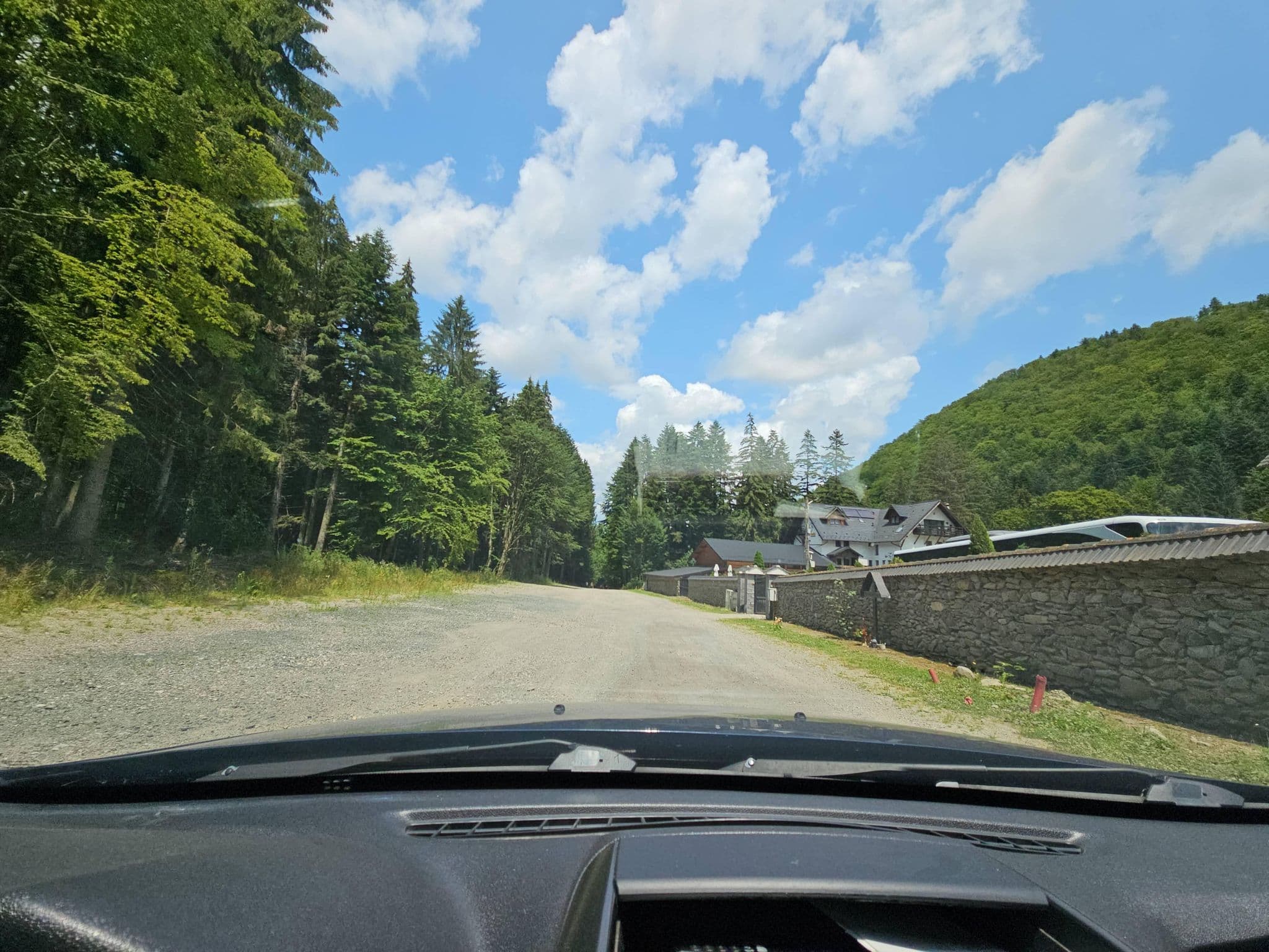 Street view near Popas Sâmbăta, Victoria — © agamarcelnicolae (CC BY-SA · Mapillary)