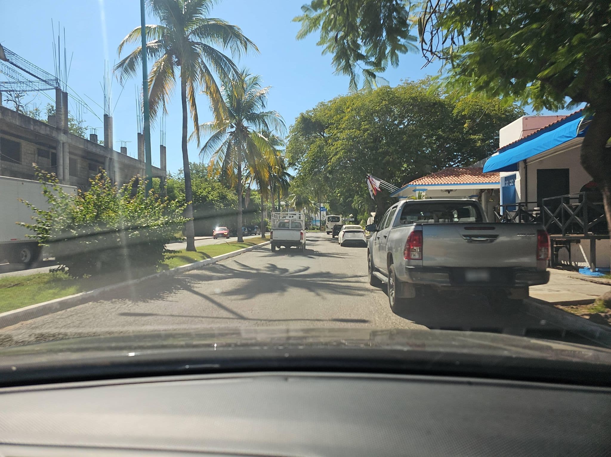 Street view near H xastal, Crucecita — © ezaratemx (CC BY-SA · Mapillary)