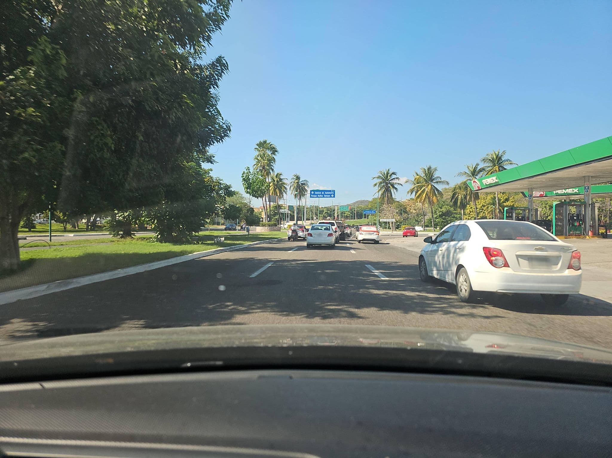Street view near Xquenda Huatulco Spa, Crucecita — © ezaratemx (CC BY-SA · Mapillary)