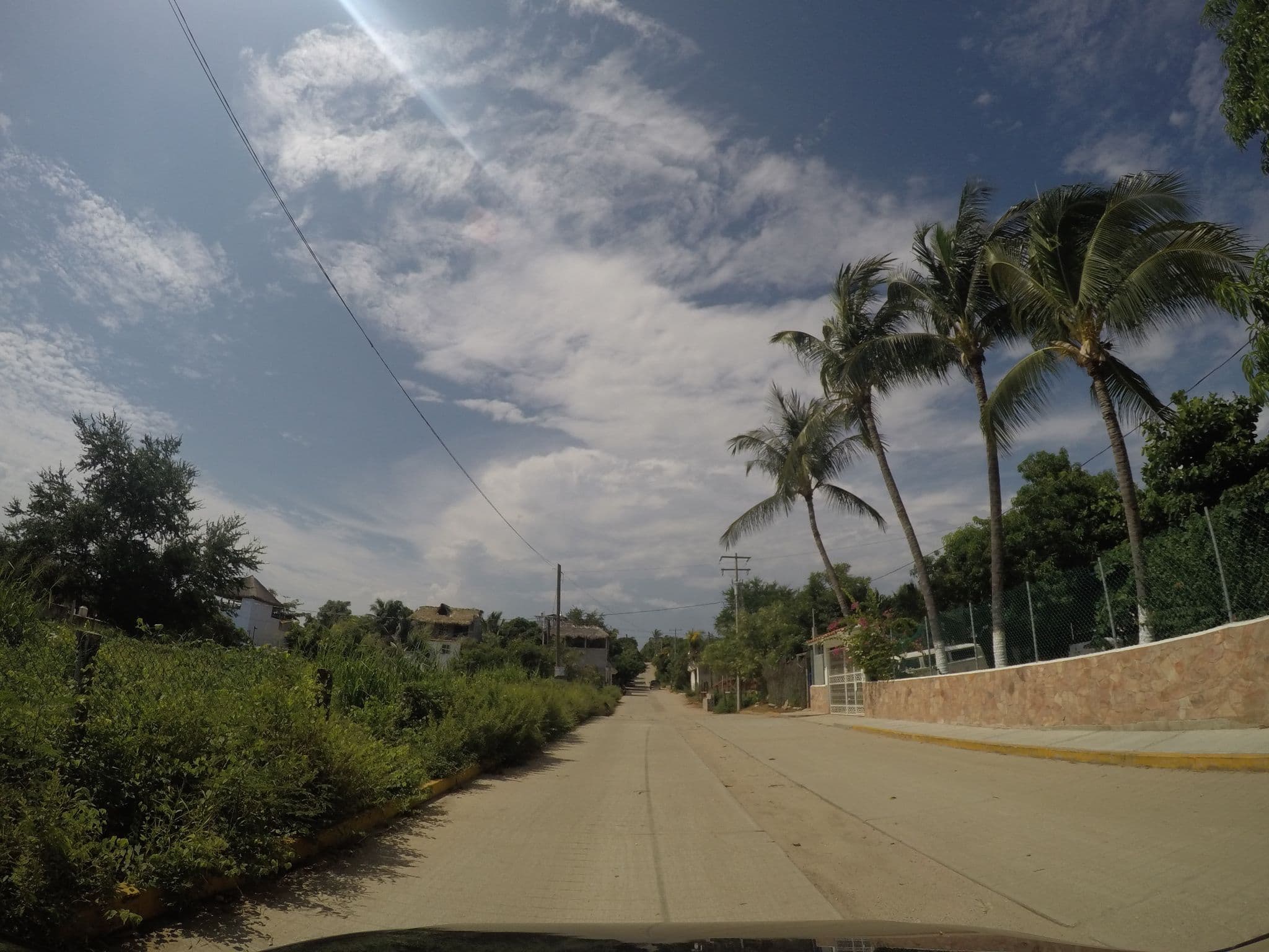 Street view near Che Hostels, Brisas de Zicatela — © t0mmy (CC BY-SA · Mapillary)