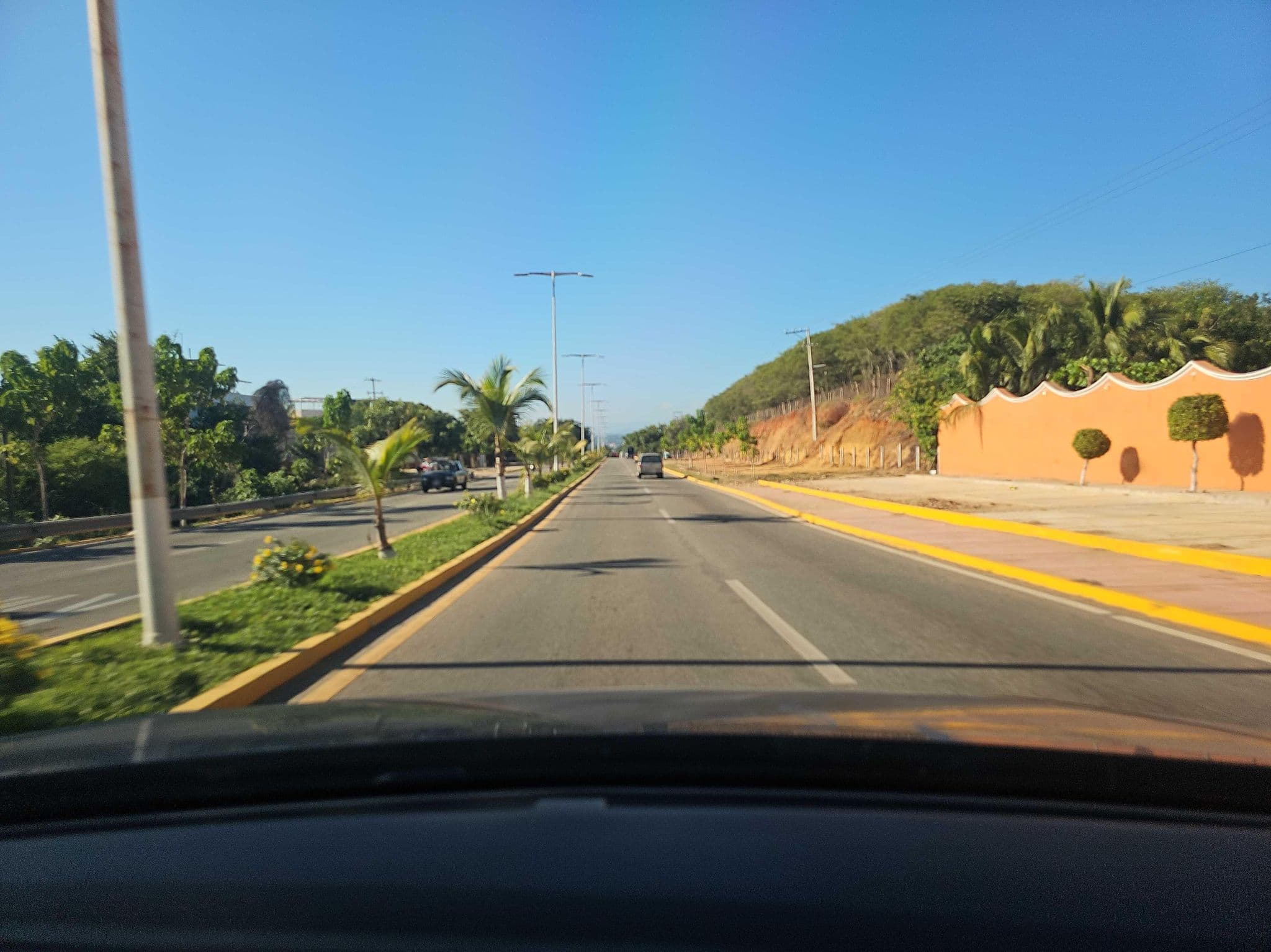 Street view near hotel brisa, Brisas de Zicatela — © ezaratemx (CC BY-SA · Mapillary)