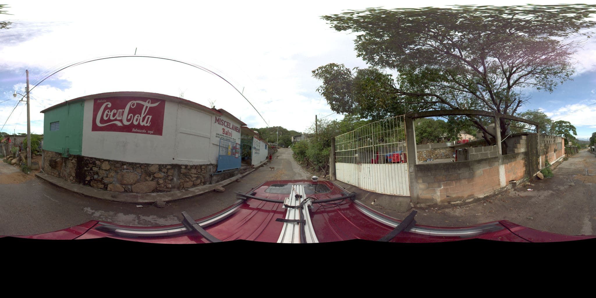 Street view near Hostal de la Noria, Salina Cruz — © gferrari123 (CC BY-SA · Mapillary)