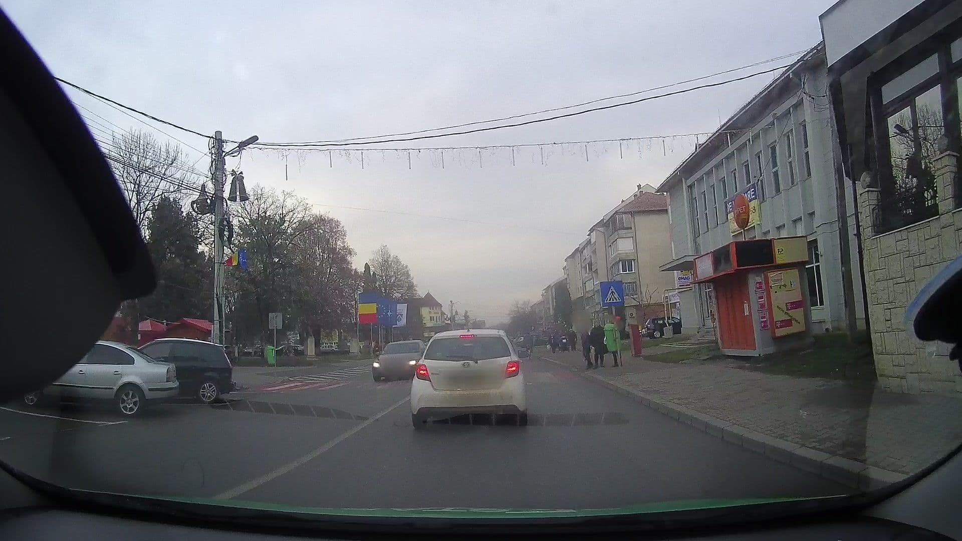 Street view near Hotel Sabis, Luduş — © tavi (CC BY-SA · Mapillary)