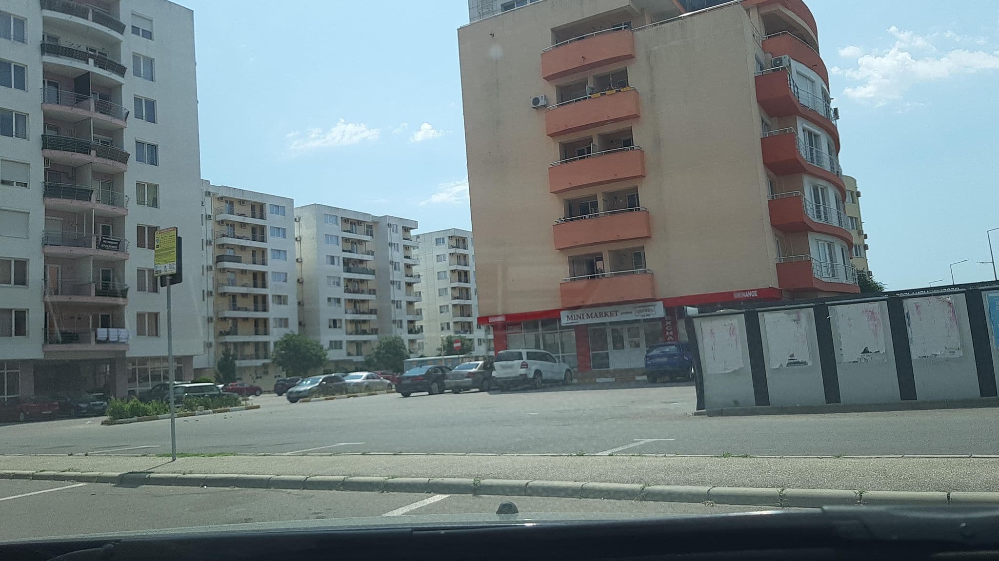 Street view near Happy Blue Appartments, Lumina — © viorel (CC BY-SA · Mapillary)