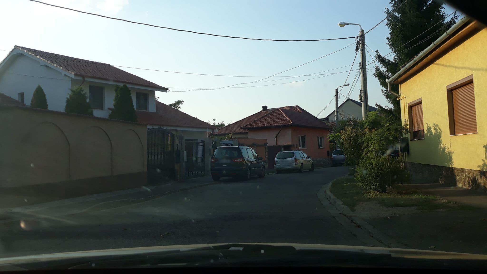 Street view near Pensiunea Phoenix, Oradea — © murmidon (CC BY-SA · Mapillary)