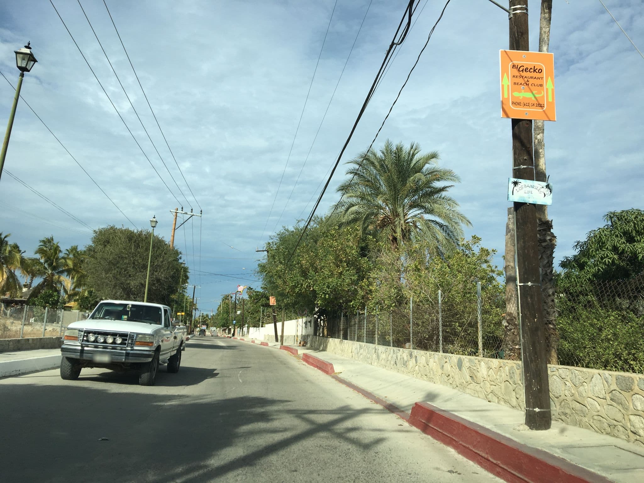 Street view near Juanitos Garden Rv Park, Los Barriles — © ccossio (CC BY-SA · Mapillary)