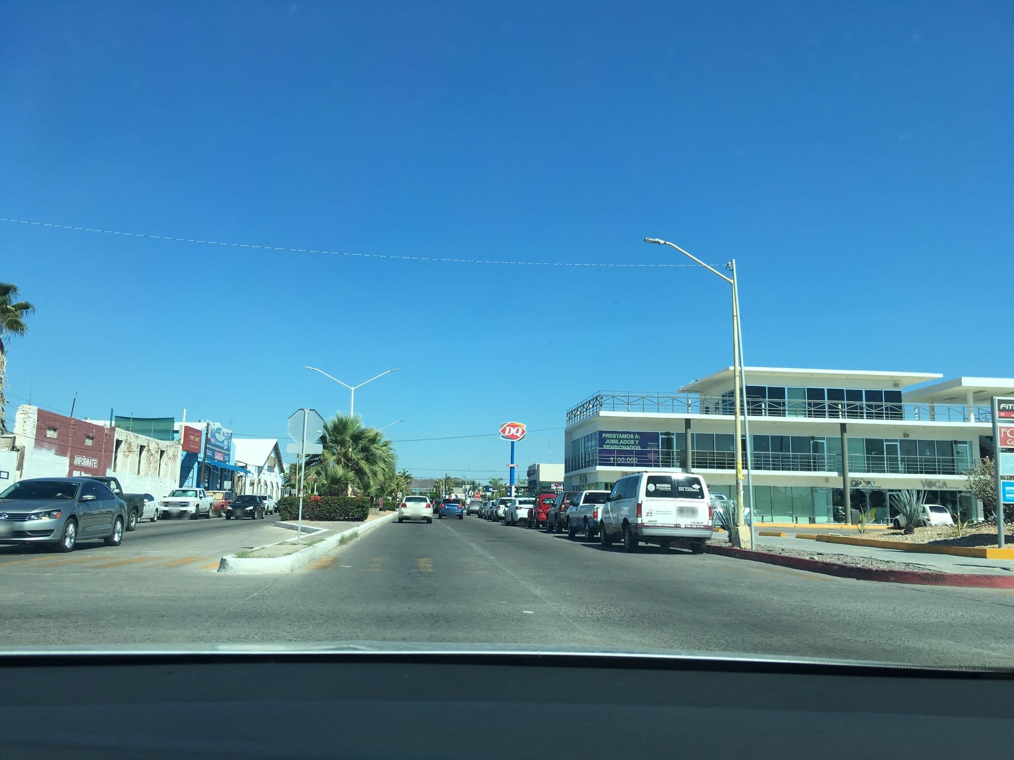 Street view near El Moro Administradora, La Paz — © vitaprimo (CC BY-SA · Mapillary)