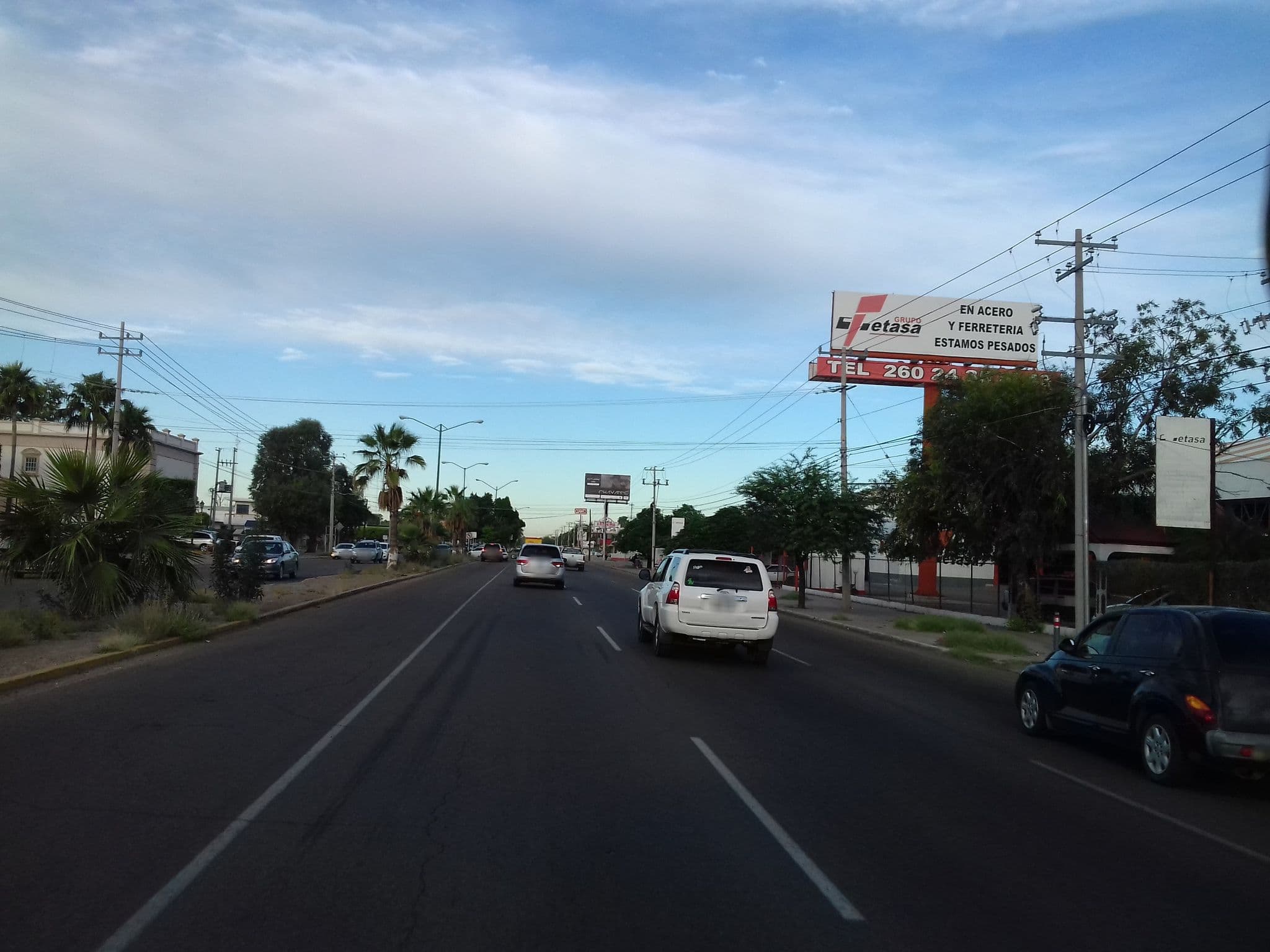 Street view near Hotel El Dorado, Hermosillo — © colombia_tour (CC BY-SA · Mapillary)