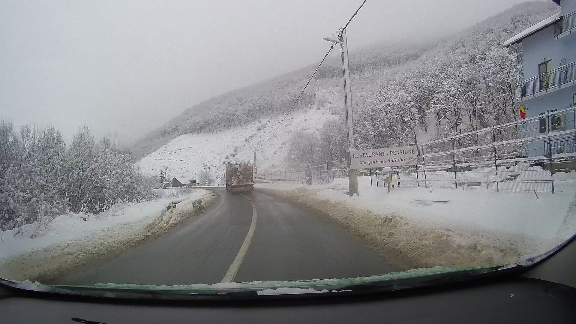 Street view near Pensiune Mărginimea Sibiului, Orlat — © tavi (CC BY-SA · Mapillary)