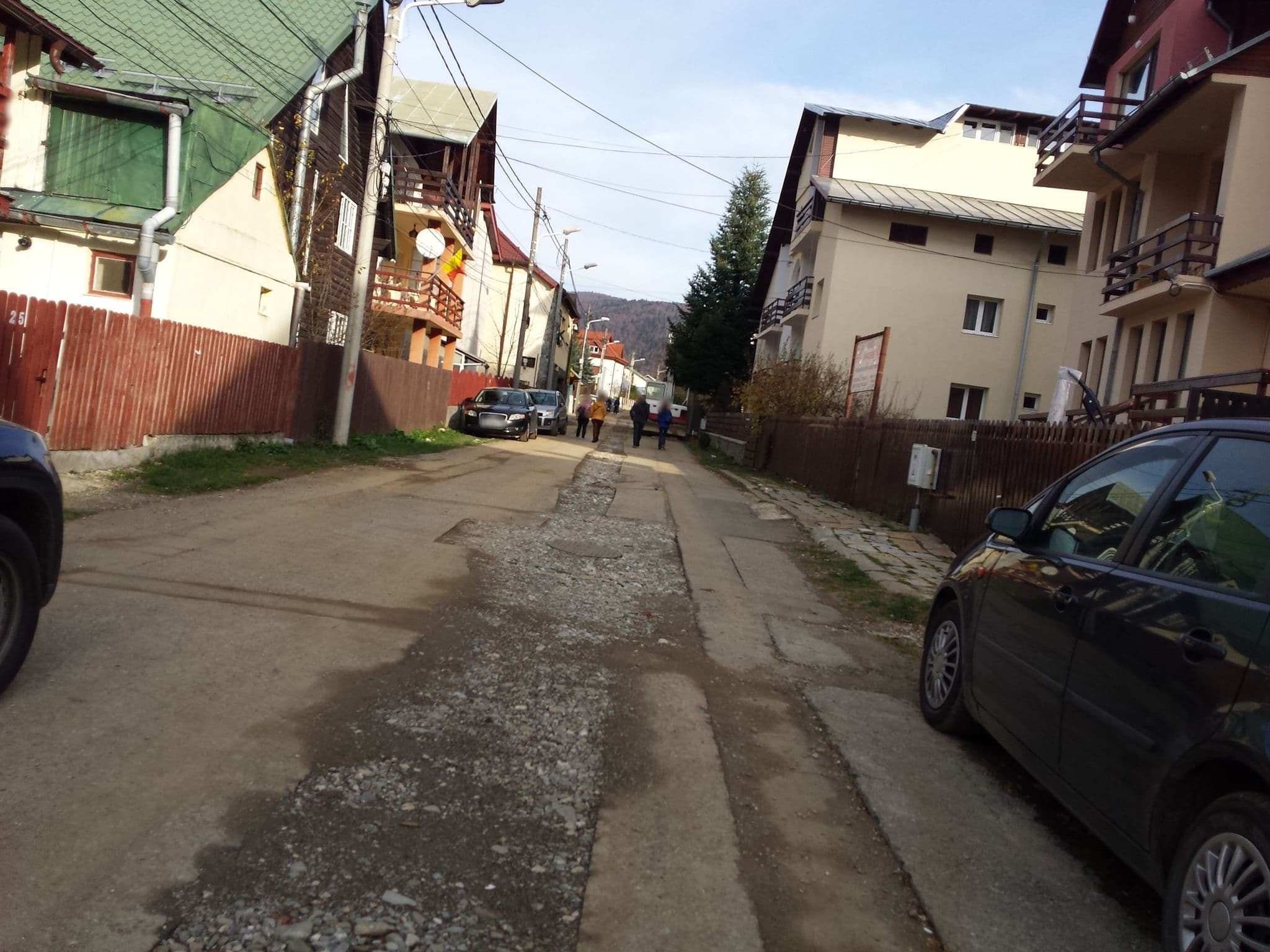 Street view near Vila Mădălina, Buşteni