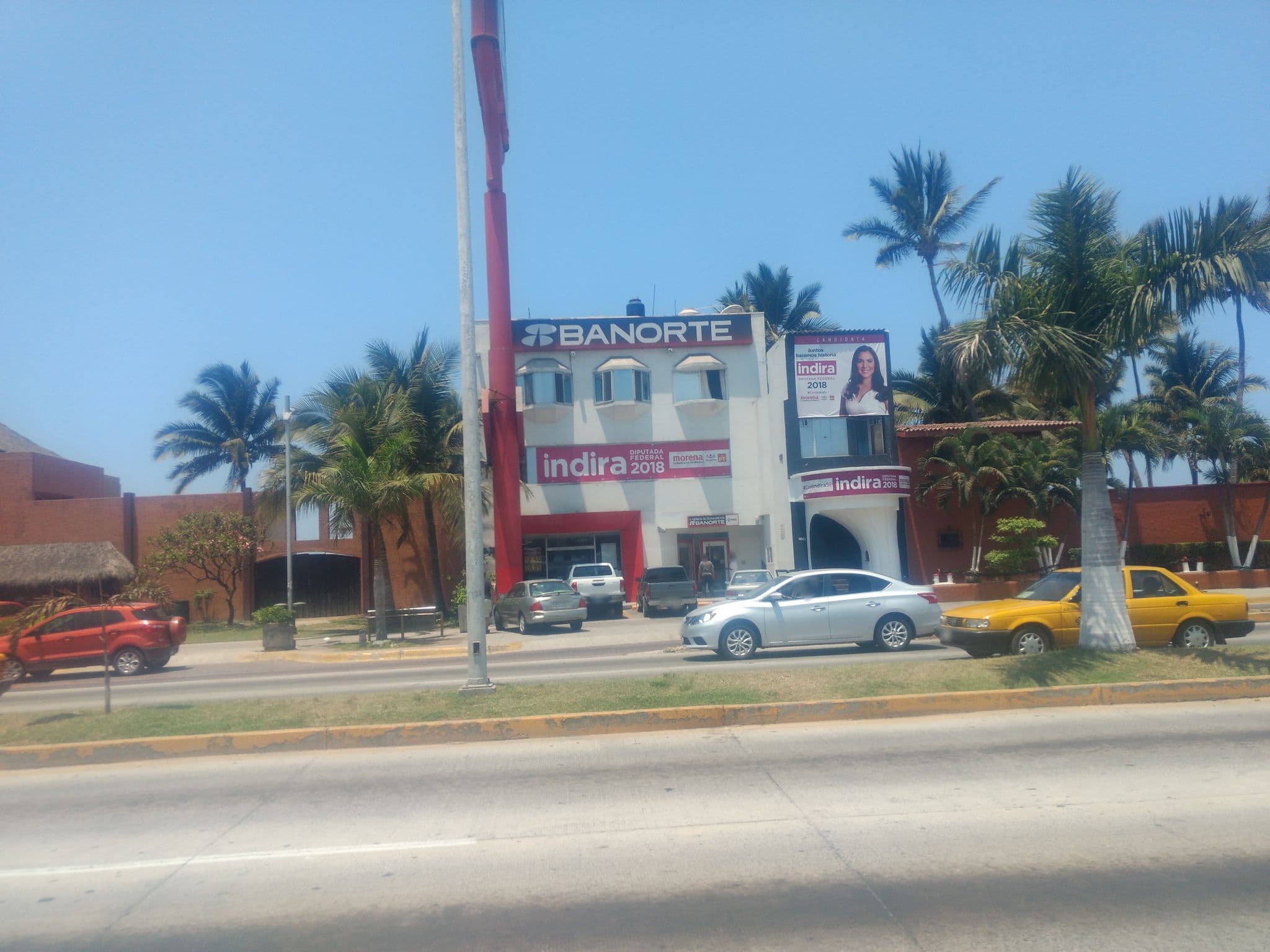 Street view near Hotel Mar y Mar, Manzanillo — © mapeadora (CC BY-SA · Mapillary)