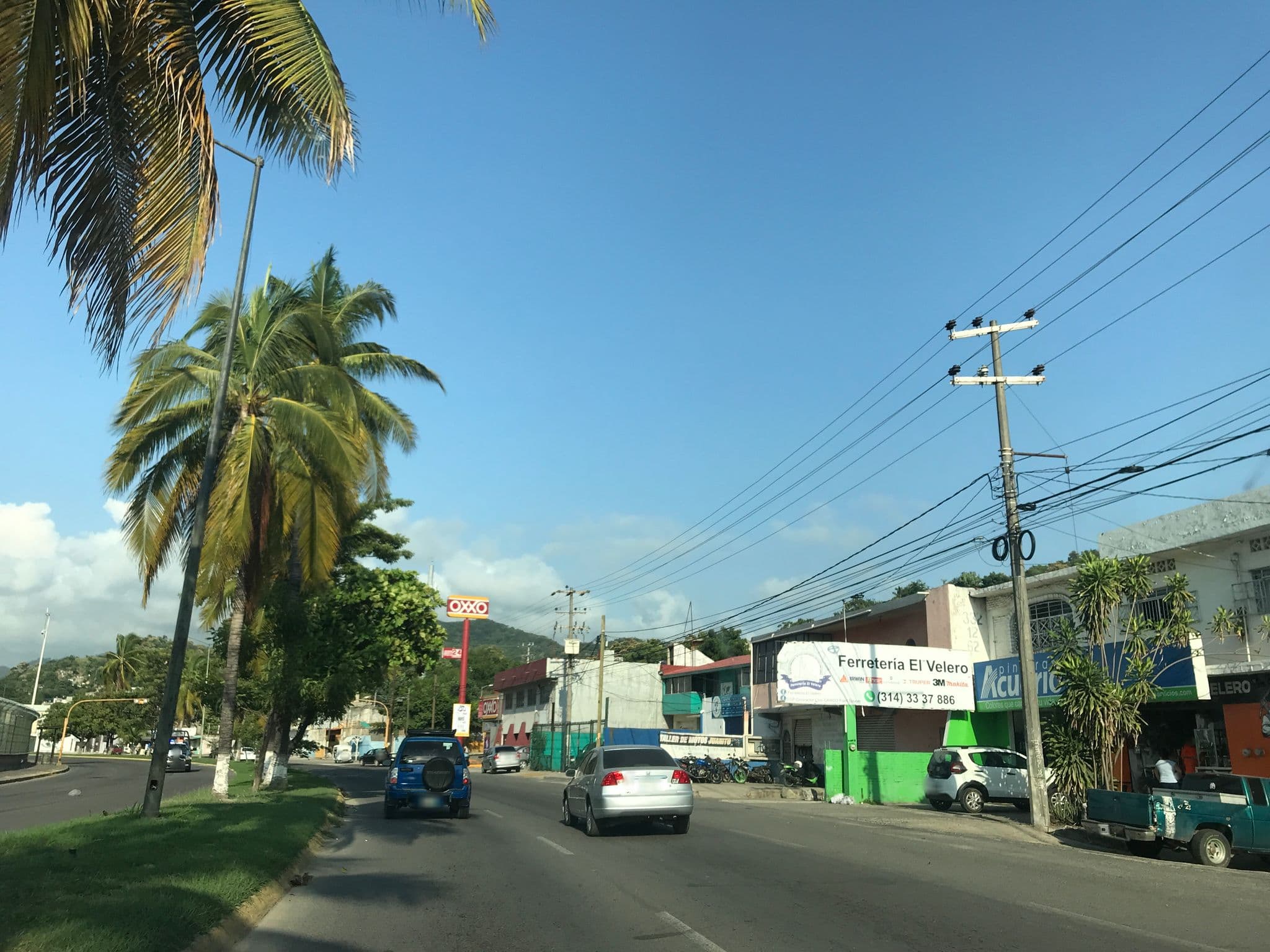 Street view near Jose Fortunato Garay Garcia, El Colomo — © cata2018 (CC BY-SA · Mapillary)