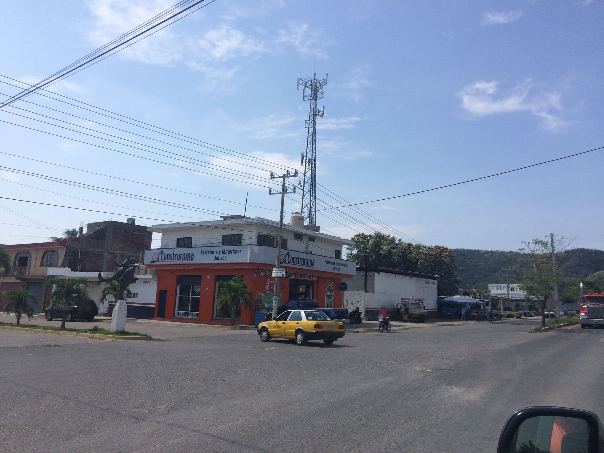 Street view near Cabo Blanco Hotel y Marina, San Patricio — © adimarquez (CC BY-SA · Mapillary)
