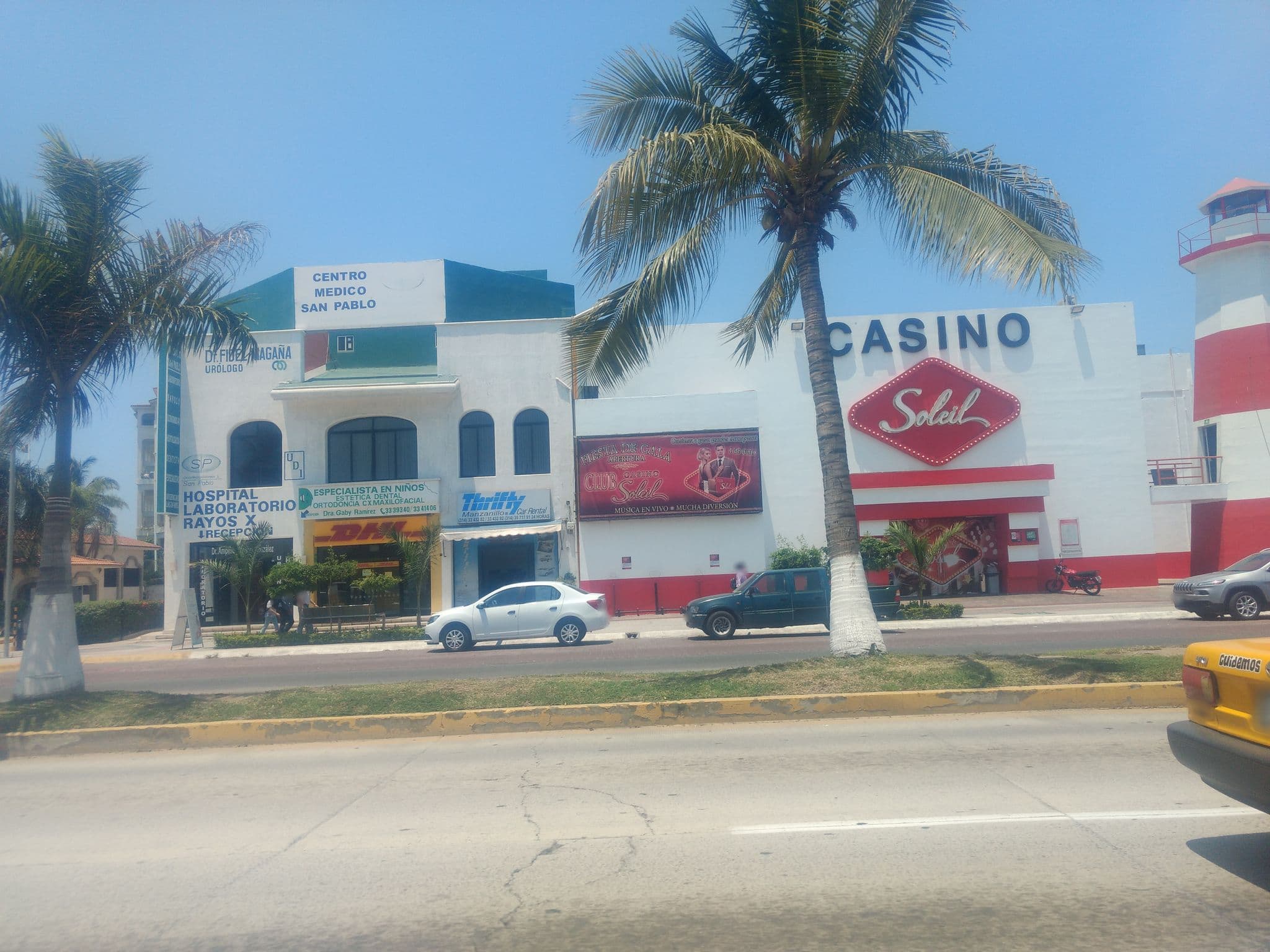 Street view near Hotelito Manzanillo Inn, Manzanillo — © mapeadora (CC BY-SA · Mapillary)