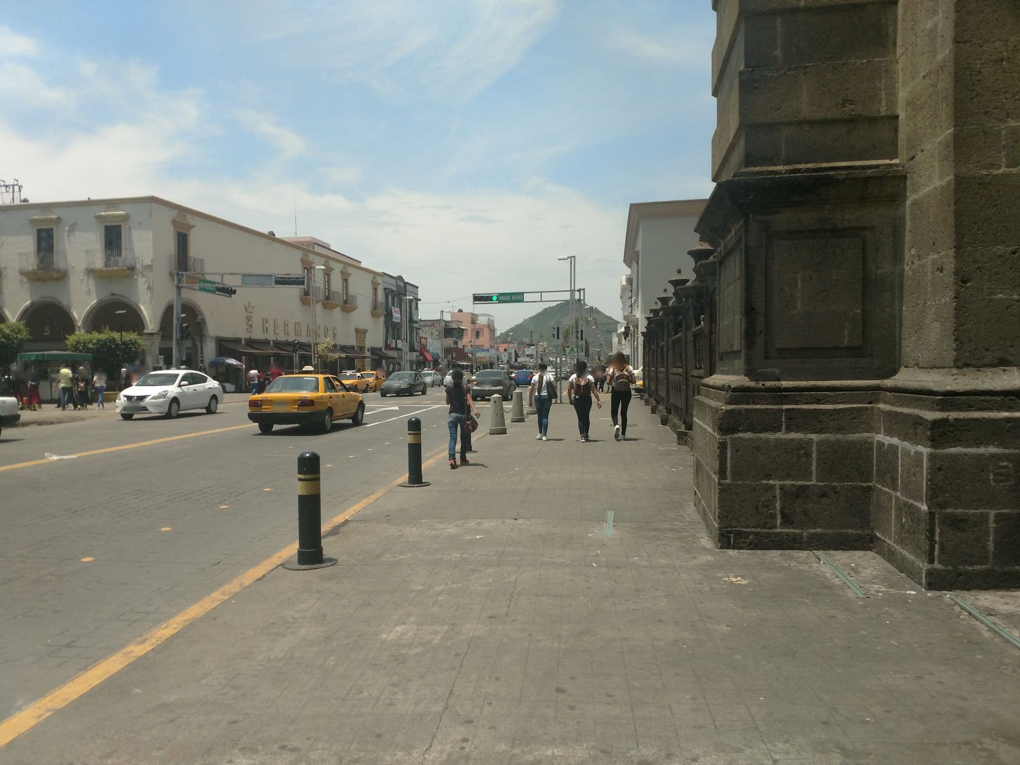 Street view near Cafeteria la Parroquia, Tepic — © eddie845 (CC BY-SA · Mapillary)