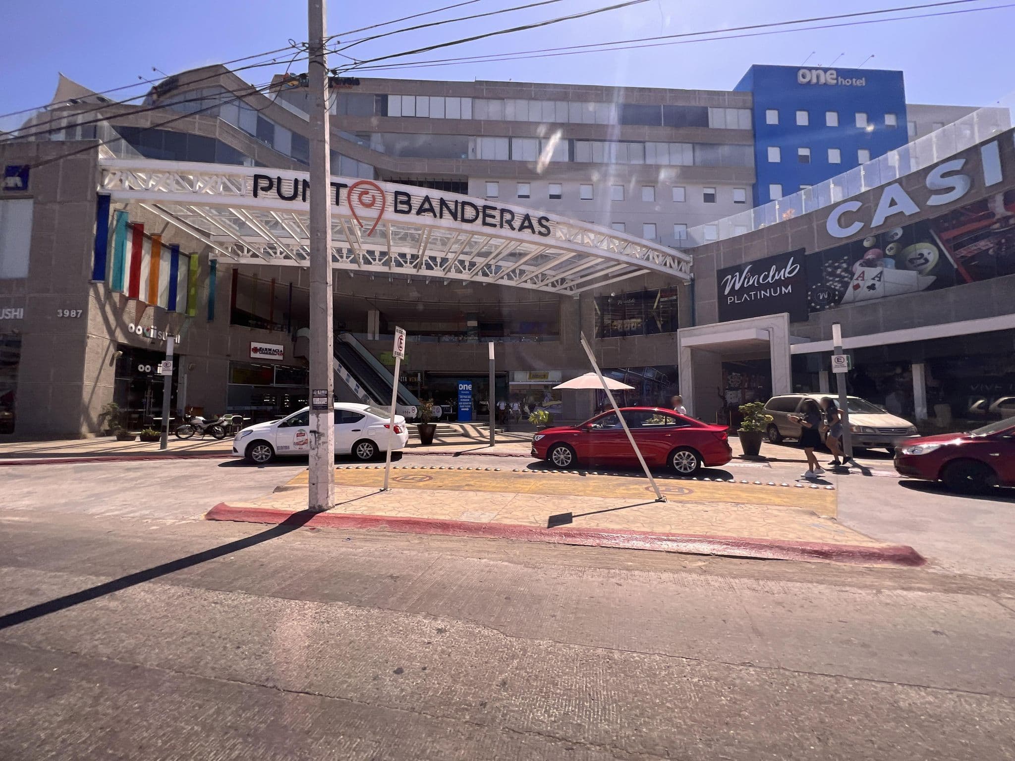 Street view near One Hoteles, Las Juntas — © canyonsrcool (CC BY-SA · Mapillary)