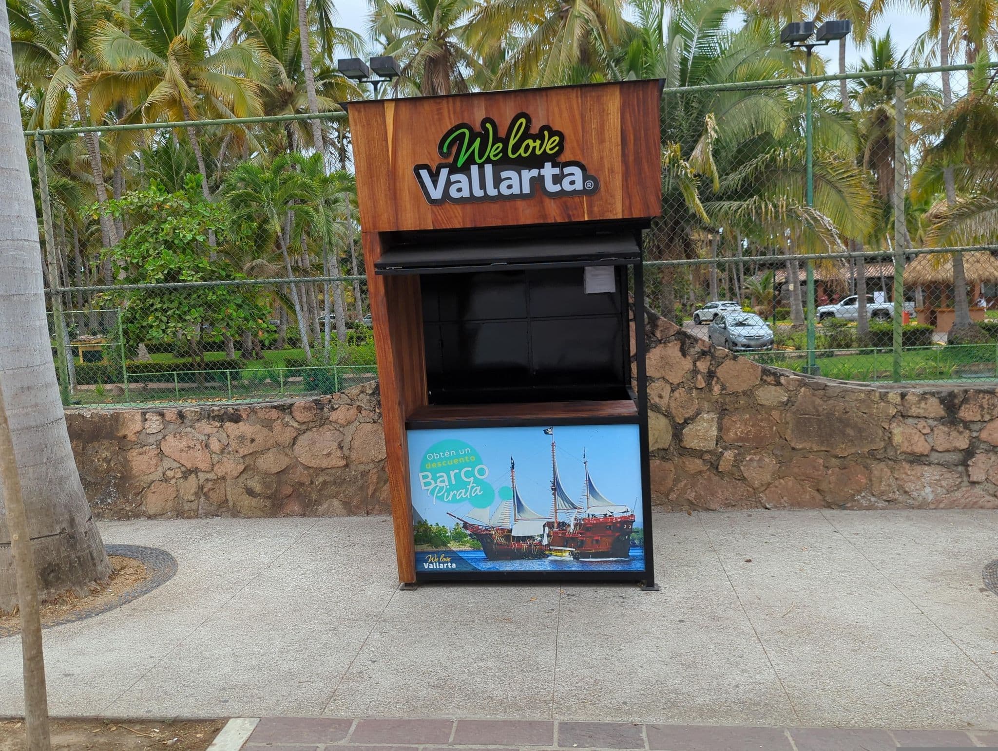 Street view near park royal los tules, Puerto Vallarta — © networklanman (CC BY-SA · Mapillary)