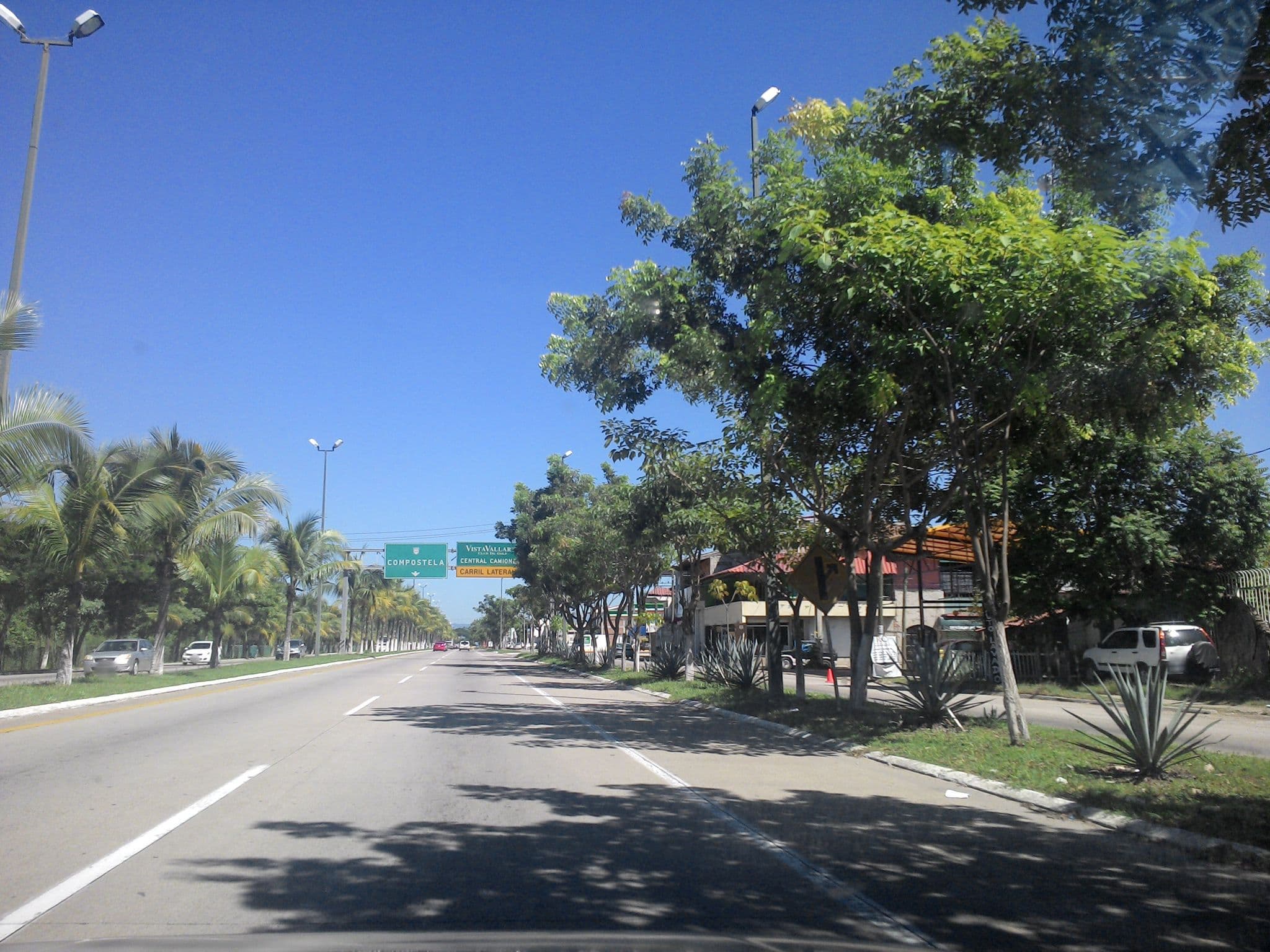 Street view near Container Inn Puerto Vallarta, Las Juntas — © xe1gyp (CC BY-SA · Mapillary)