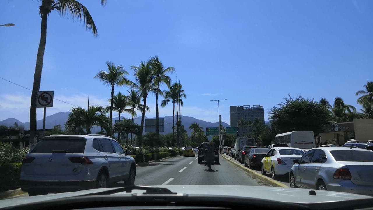 Street view near villa del palmar flamingos, Puerto Vallarta — © oramire (CC BY-SA · Mapillary)