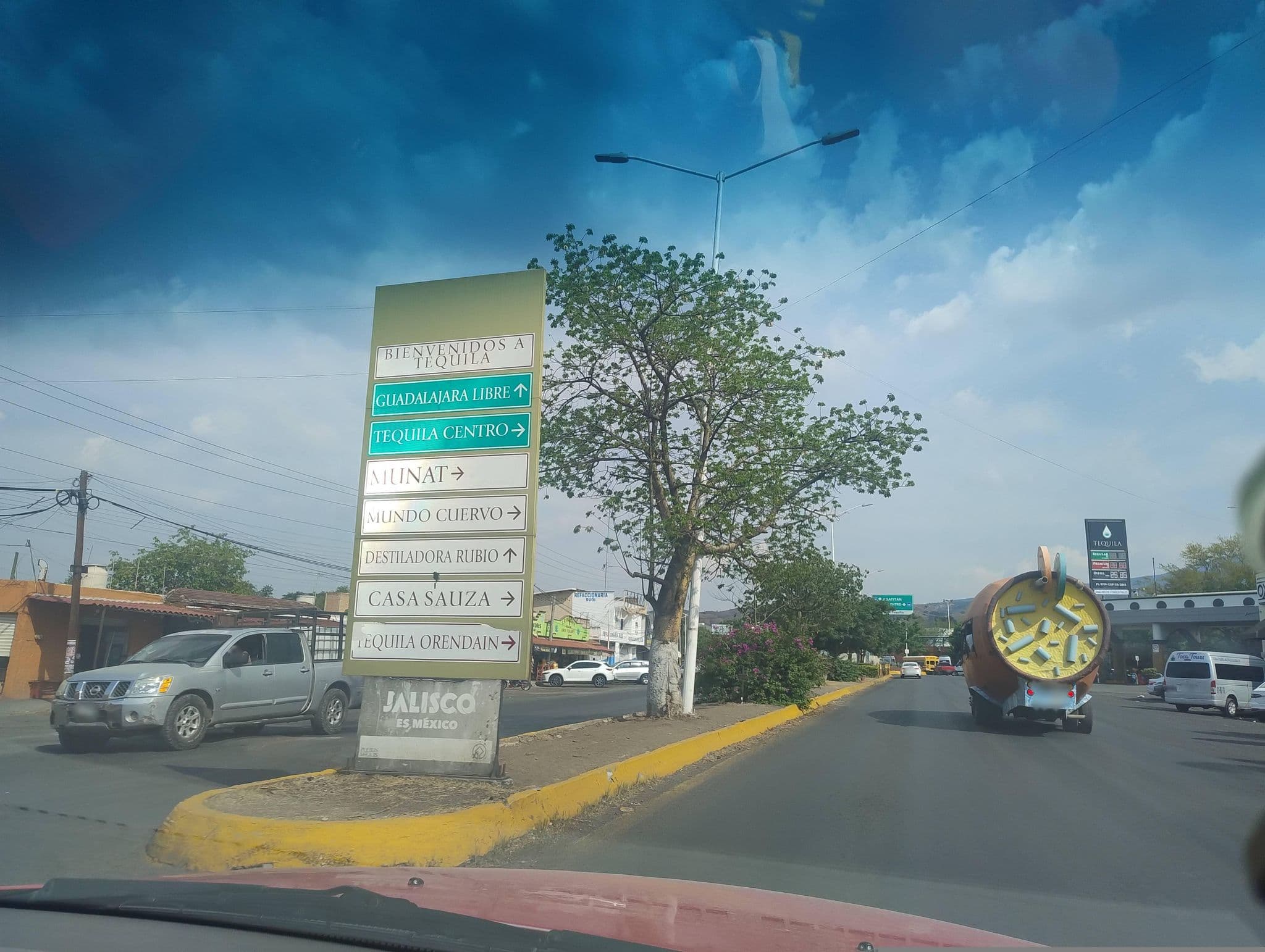 Street view near Hotel Ma Isabel, Tequila — © danielpc (CC BY-SA · Mapillary)