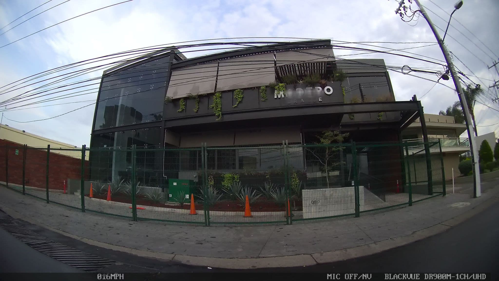 Street view near La Estancia Hotel, Guadalajara — © kaart_1 (CC BY-SA · Mapillary)