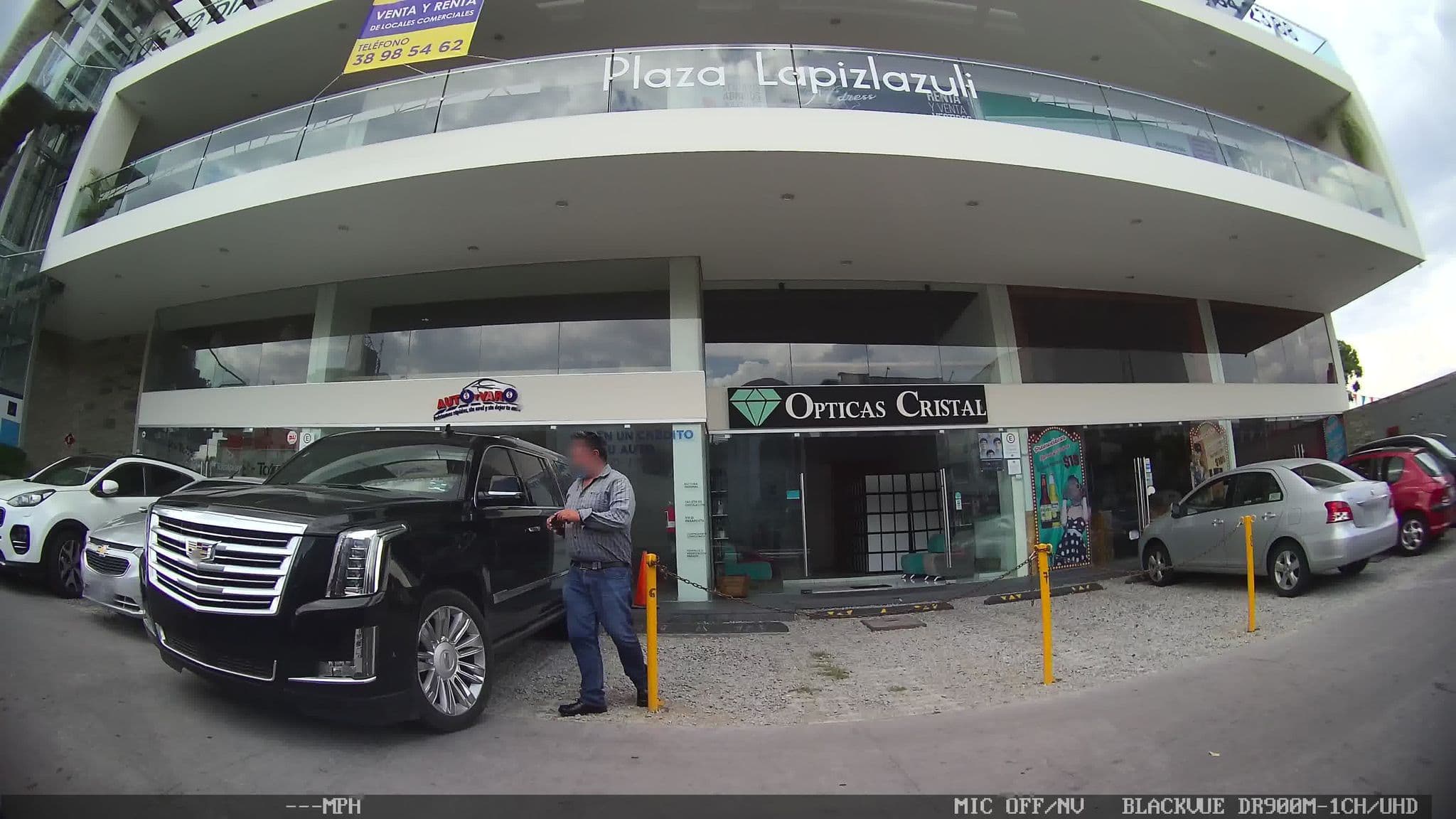 Street view near Hotel U Nova, Guadalajara — © kaart_1 (CC BY-SA · Mapillary)