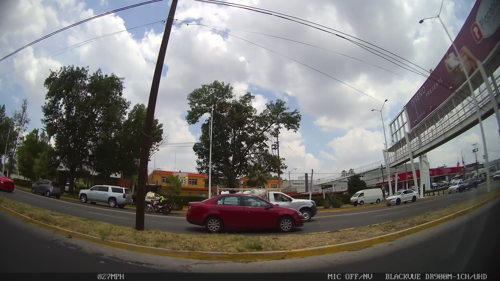 Street view near Áurea Hotel and Suites, Guadalajara (México), La Tijera — © kaart_1 (CC BY-SA · Mapillary)