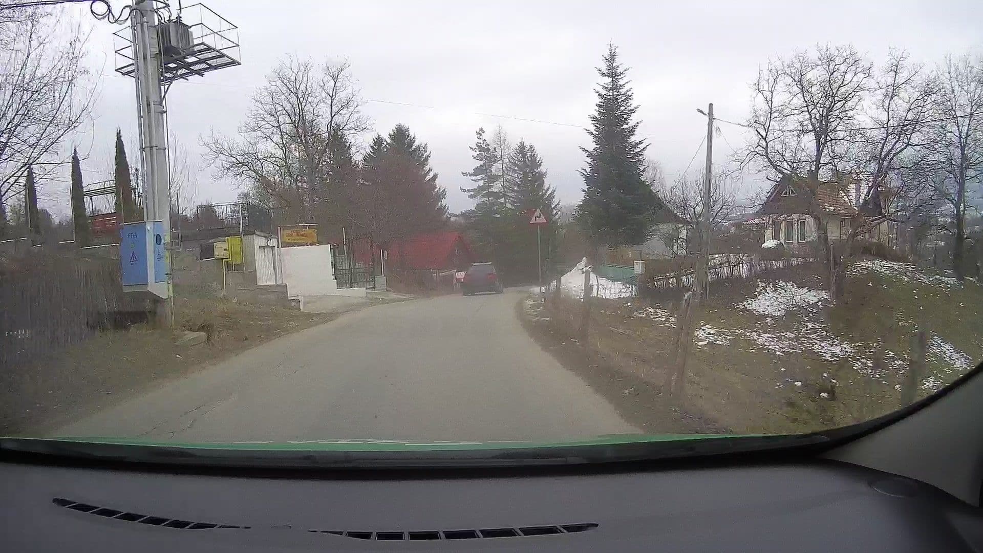 Street view near Pensiunea Oana Boutique, Bran — © tavi (CC BY-SA · Mapillary)