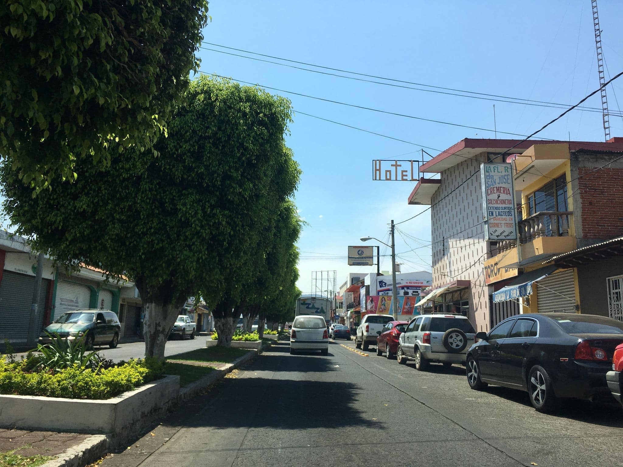Street view near Hotel America, Uruapan — © nicovargas (CC BY-SA · Mapillary)