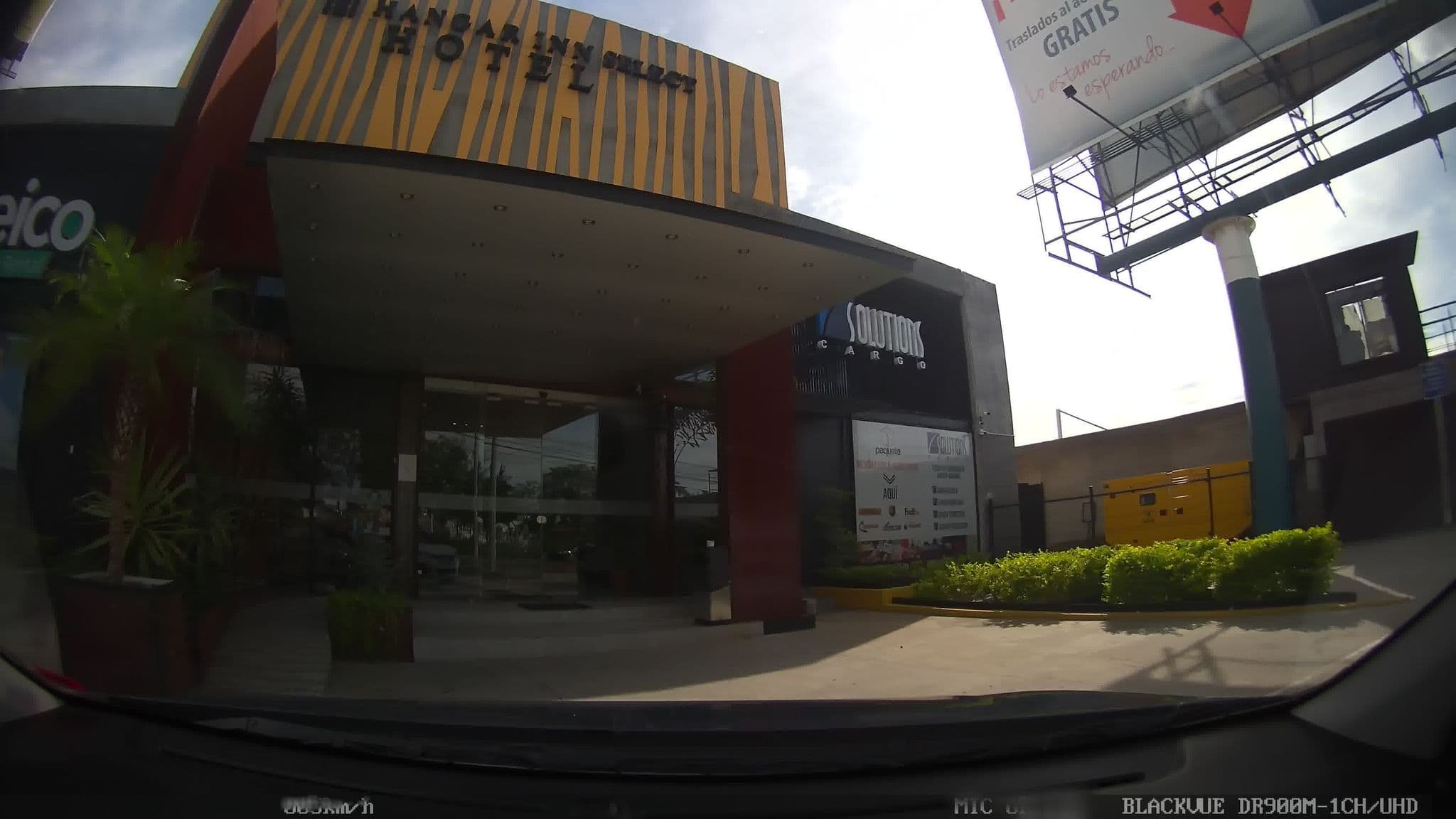 Street view near Hotel Hangar Select, San José del Quince — © kaart_3 (CC BY-SA · Mapillary)