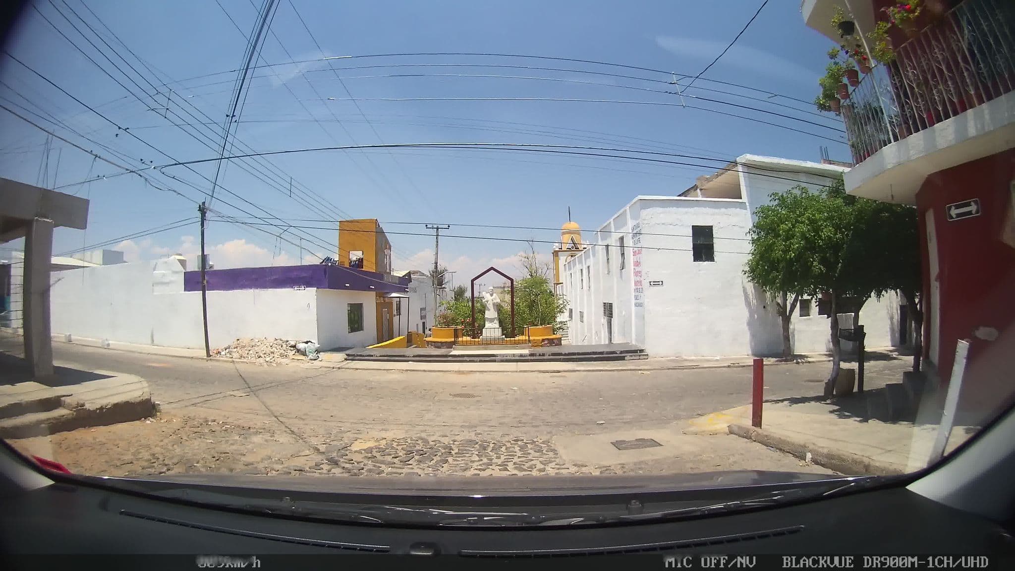 Street view near Casa Del Migrante Y Refugiado El Refugio, Las Pintas de Arriba — © kaart_3 (CC BY-SA · Mapillary)