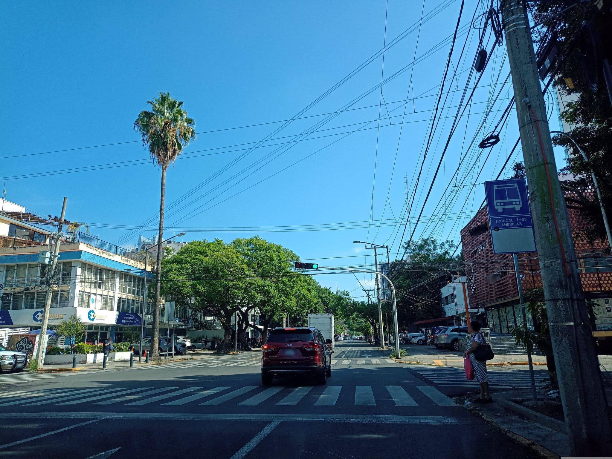 Street view near The Bellwort Hotel, Guadalajara — © darkneoss (CC BY-SA · Mapillary)