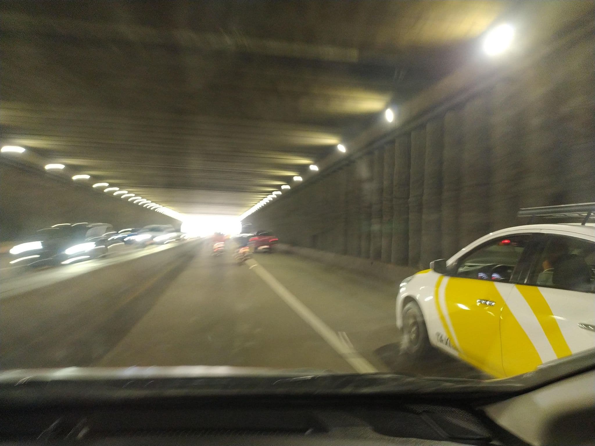 Street view near Salón Vallarta, Guadalajara — © xe1gyp (CC BY-SA · Mapillary)