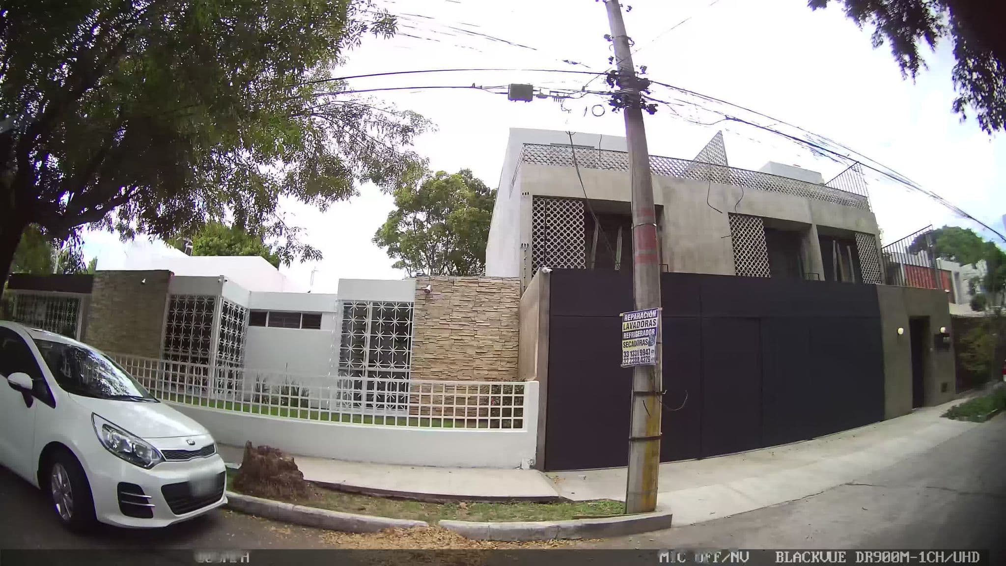 Street view near Casa Ixaya By Barrio México, Guadalajara — © kaart_1 (CC BY-SA · Mapillary)