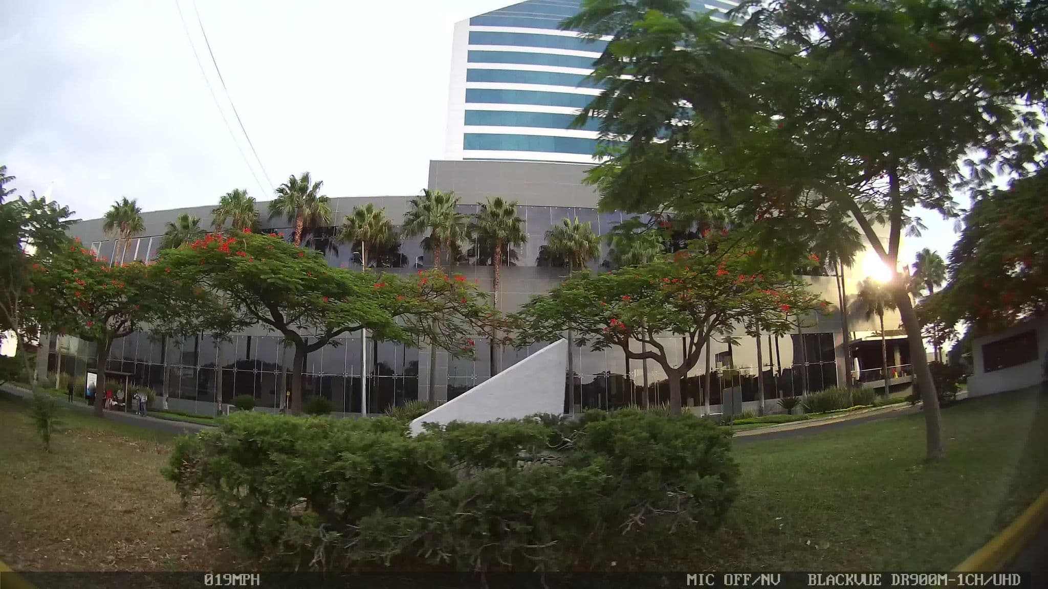 Street view near Sunrise, Guadalajara — © kaart_1 (CC BY-SA · Mapillary)