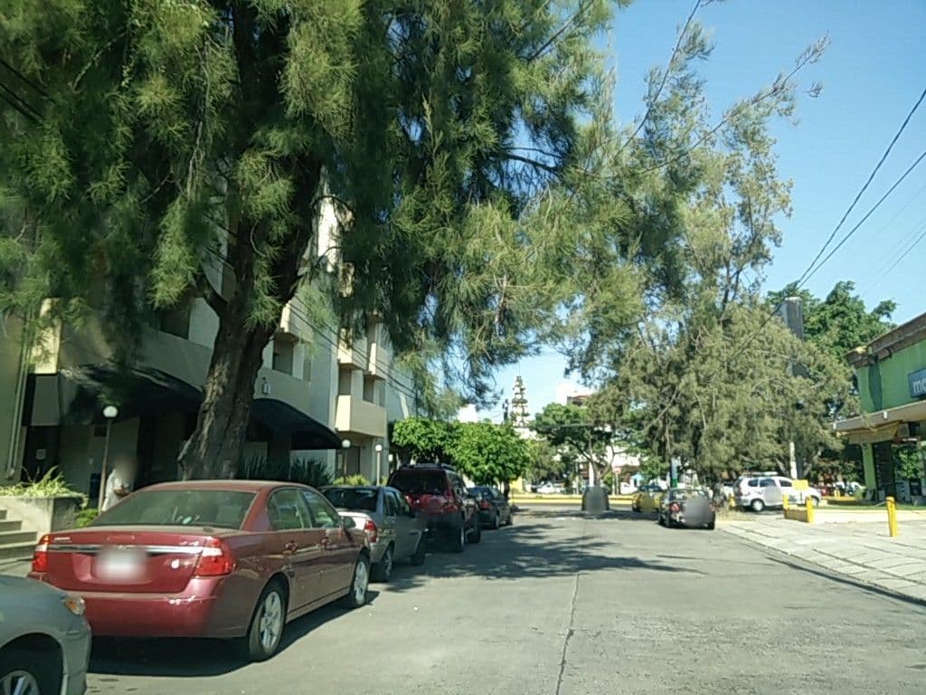 Street view near Aurora Suites, Guadalajara — © ccossio (CC BY-SA · Mapillary)