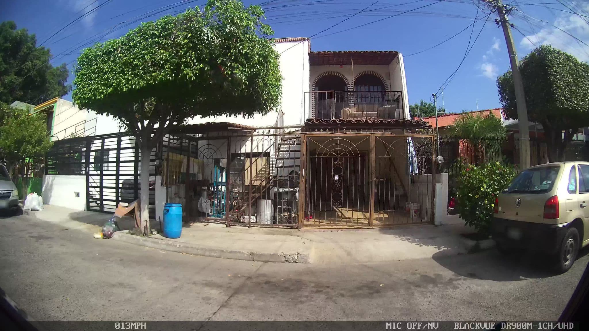 Street view near Inmobiliaria Bernini, Guadalajara — © kaart_3 (CC BY-SA · Mapillary)
