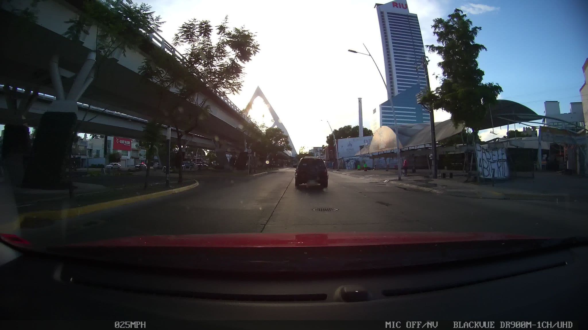 Street view near Heaven On Earth, Guadalajara — © kaart_1 (CC BY-SA · Mapillary)